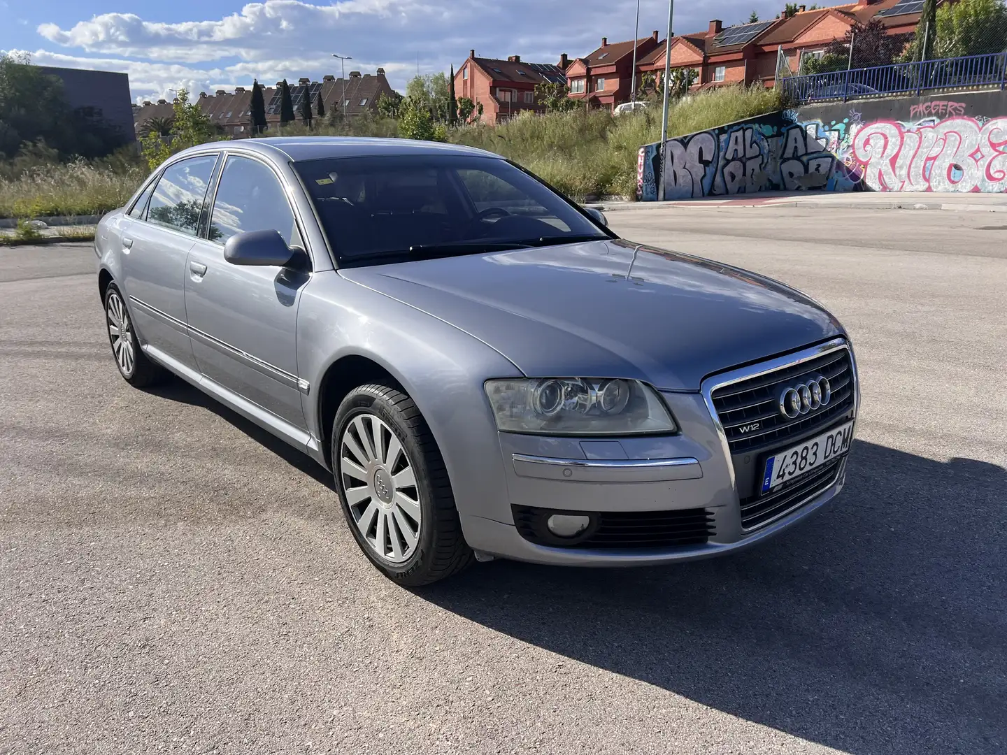 Audi A8 L 6.0 quattro Tiptronic W12 - 1