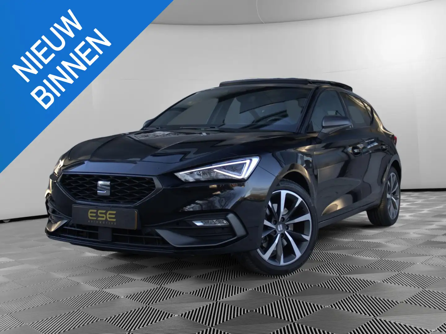 SEAT Leon 1.4 TSI eHybrid PHEV FR | Panorama | Camera | Stuu Noir - 1