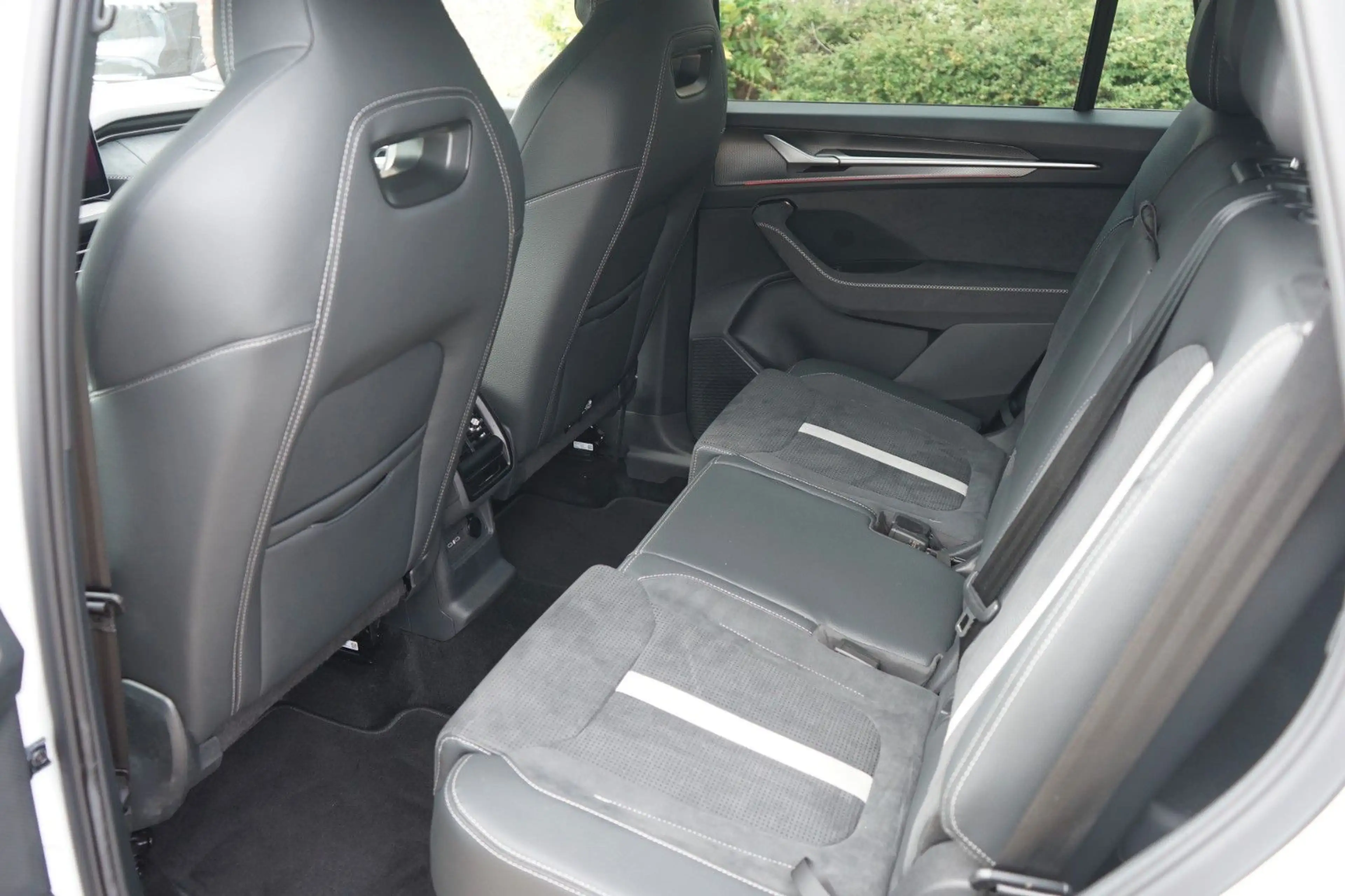 Skoda Kodiaq 2.0 TDI Sportline*Pano*Canton*7 Sitzer — photo 13
