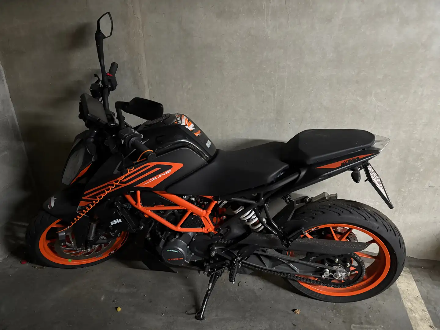 KTM 125 Duke Zwart - 1