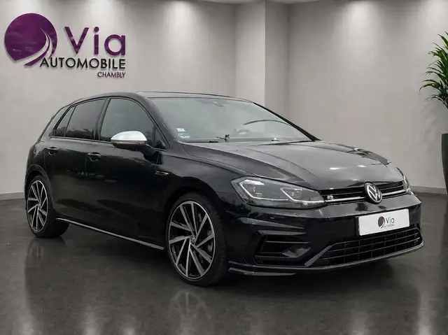 Volkswagen Golf view 3