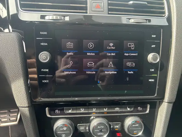 Volkswagen Golf view 14