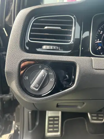 Volkswagen Golf view 15