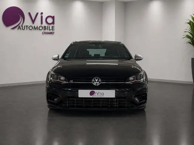 Volkswagen Golf view 2