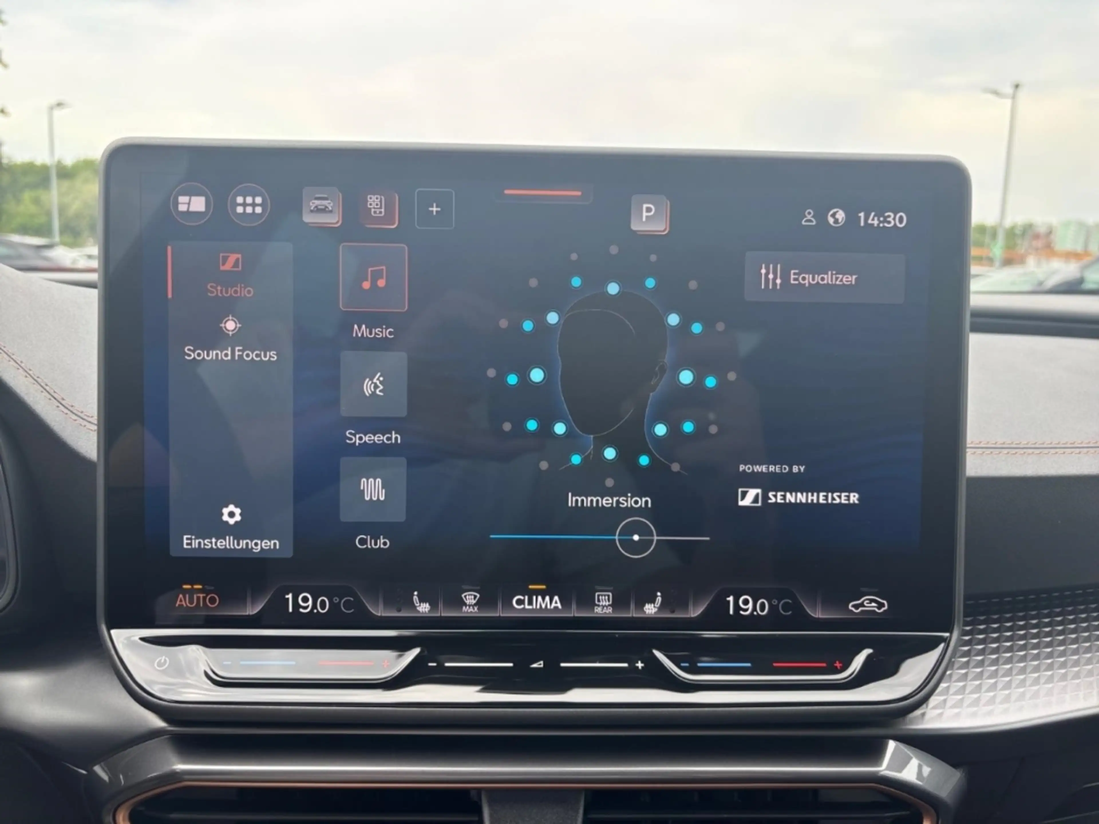 CUPRA Formentor VZ 2.0 TSI 4Drive AHK Sennheiser LED FullLink — photo 24