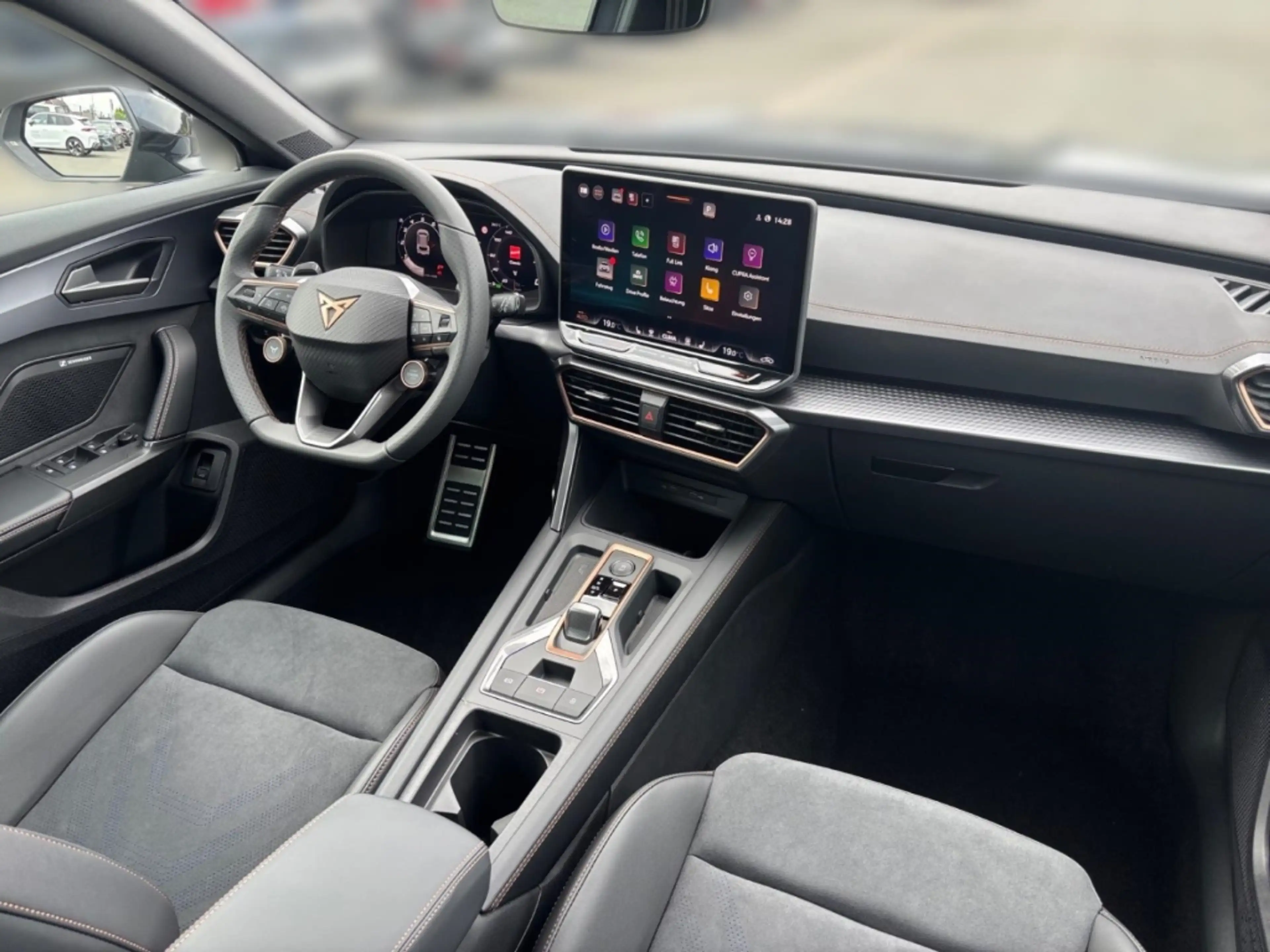 CUPRA Formentor VZ 2.0 TSI 4Drive AHK Sennheiser LED FullLink — photo 20