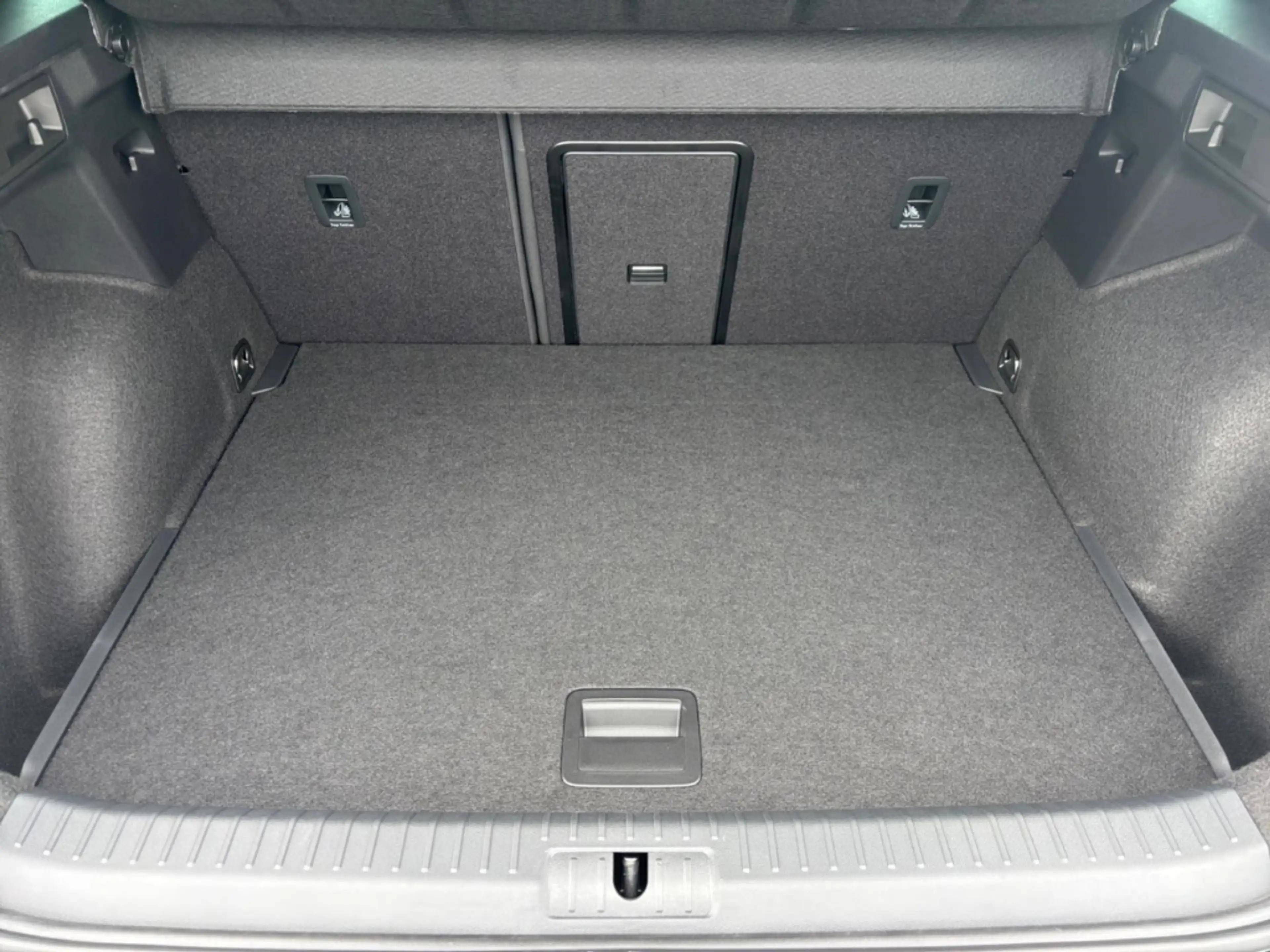 CUPRA Formentor VZ 2.0 TSI 4Drive AHK Sennheiser LED FullLink — photo 9