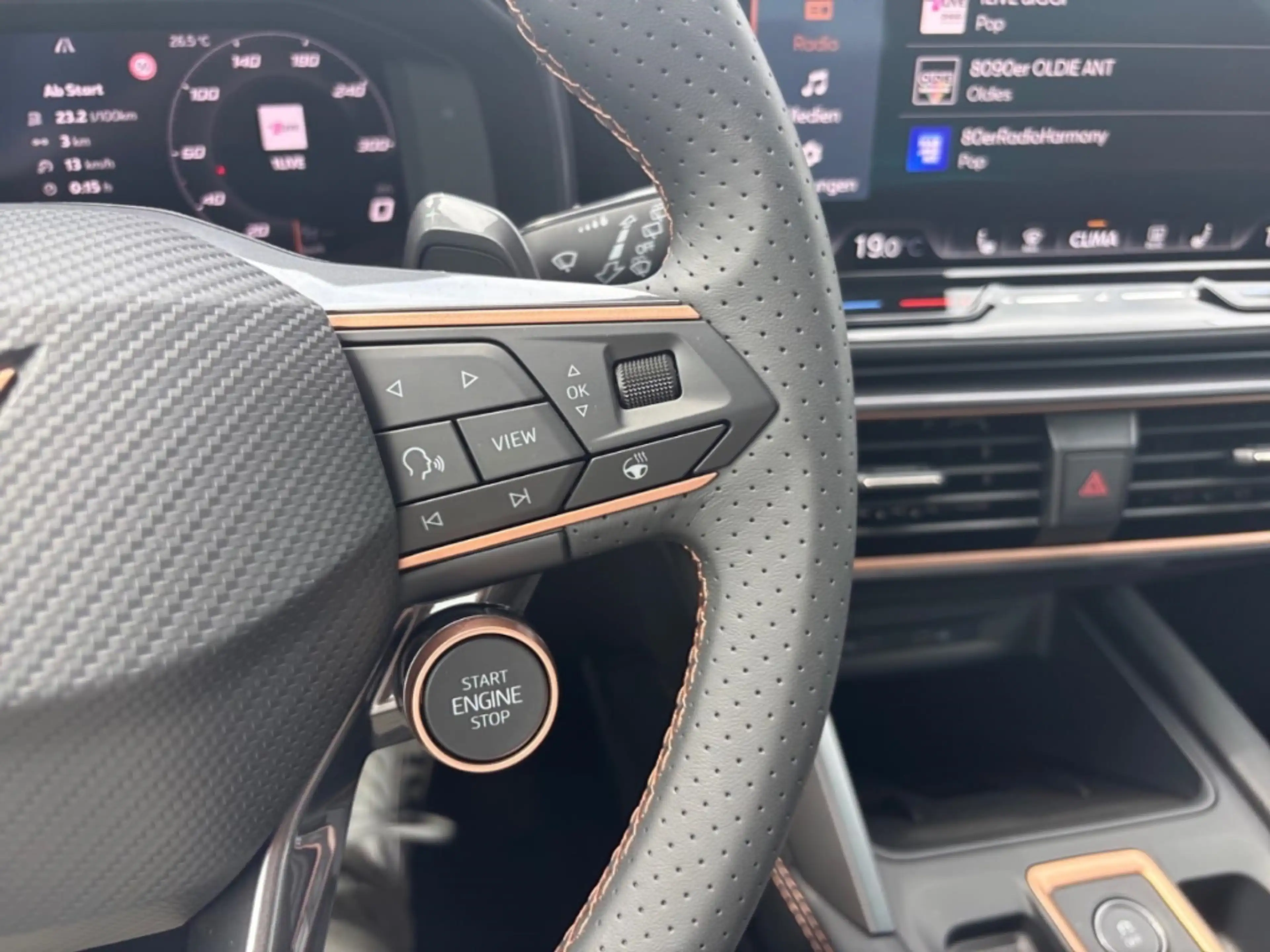 CUPRA Formentor VZ 2.0 TSI 4Drive AHK Sennheiser LED FullLink — photo 31