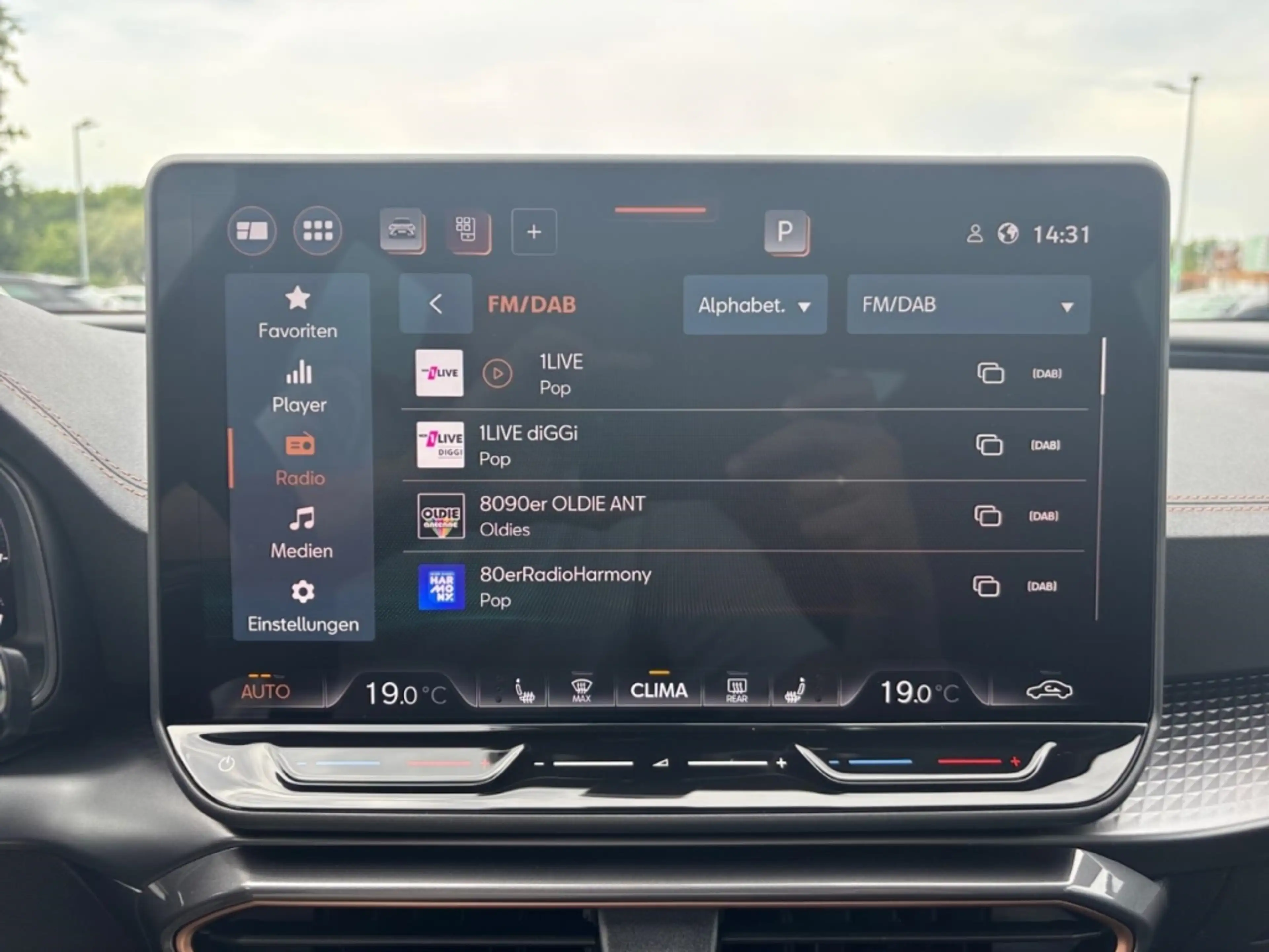 CUPRA Formentor VZ 2.0 TSI 4Drive AHK Sennheiser LED FullLink — photo 28
