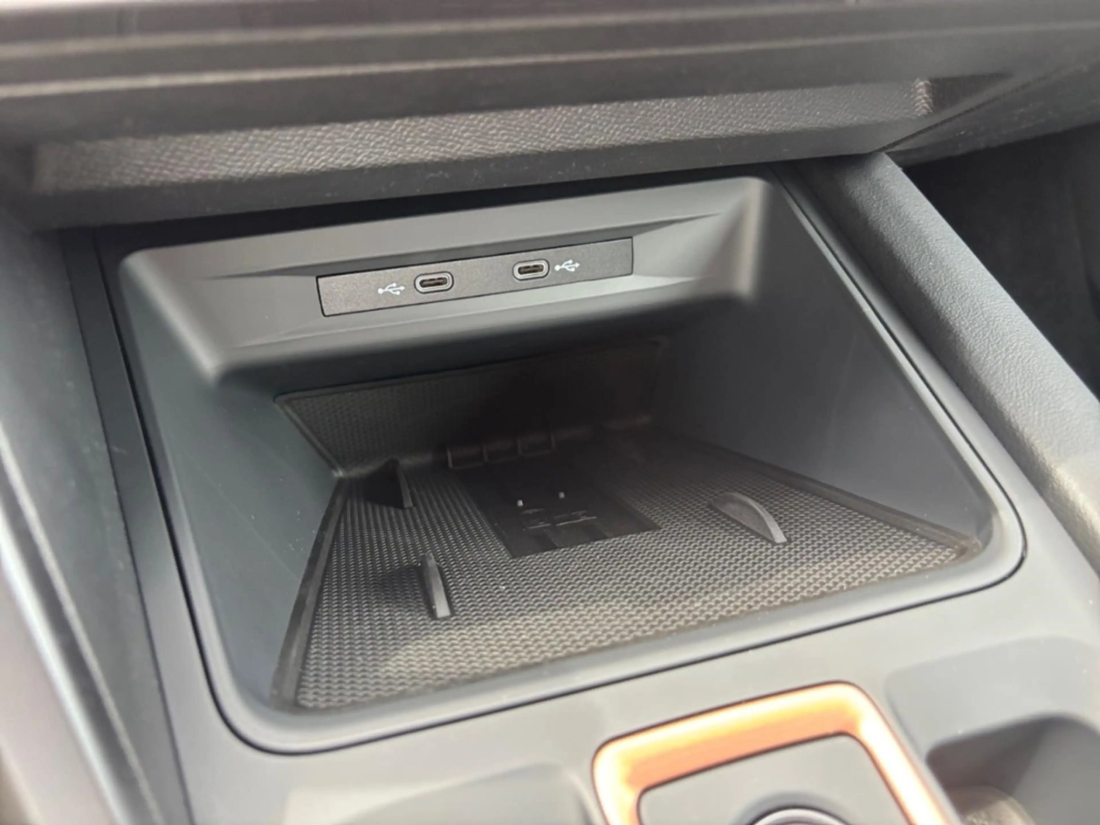 CUPRA Formentor VZ 2.0 TSI 4Drive AHK Sennheiser LED FullLink — photo 33