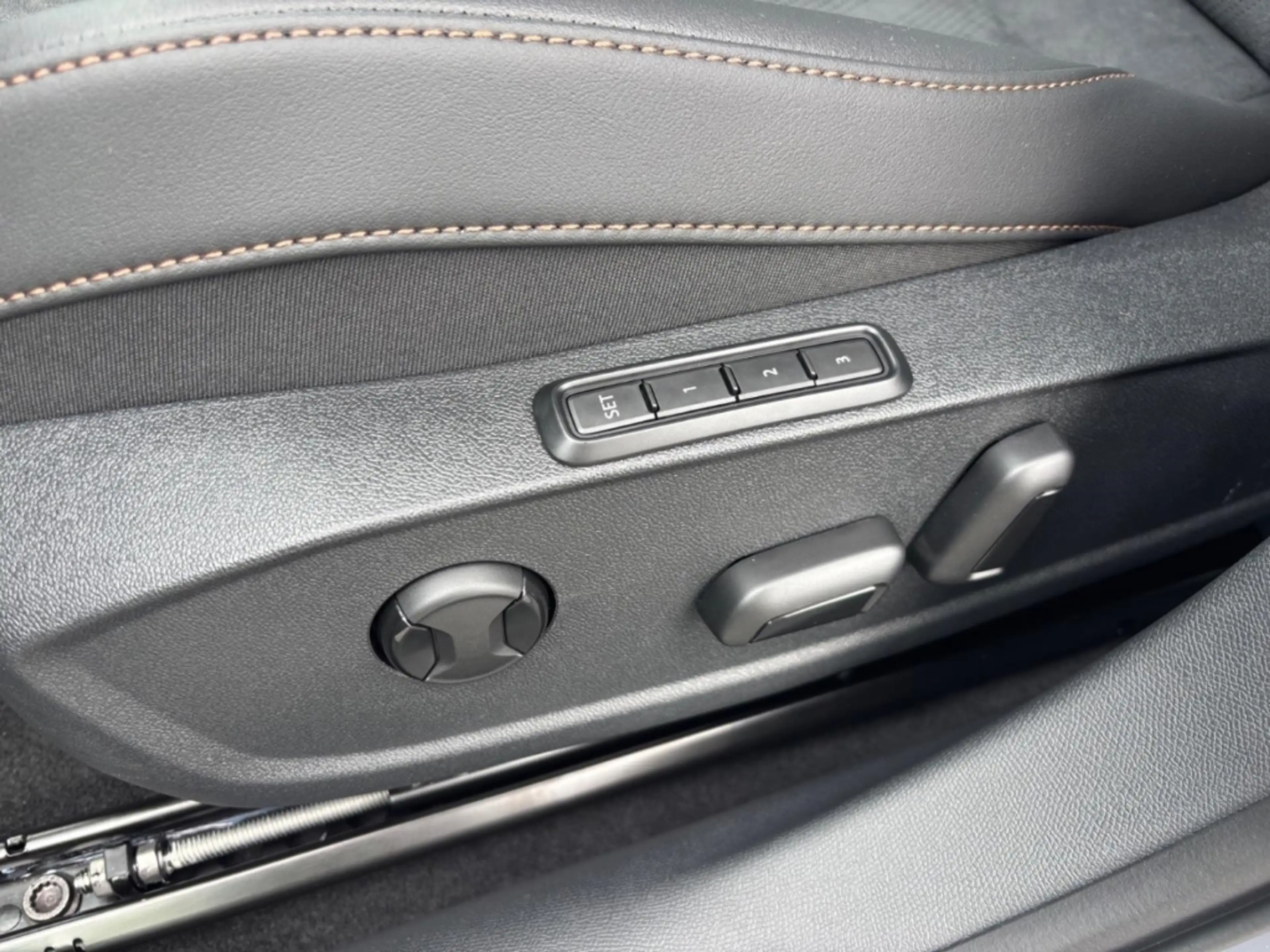 CUPRA Formentor VZ 2.0 TSI 4Drive AHK Sennheiser LED FullLink — photo 22