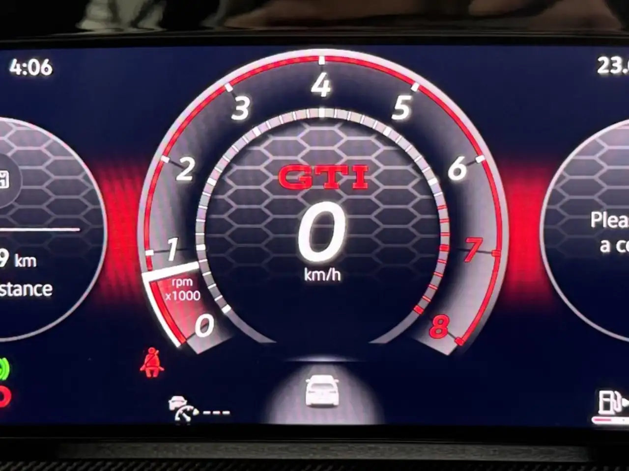 Volkswagen Golf GTI снимка Volkswagen Golf GTI