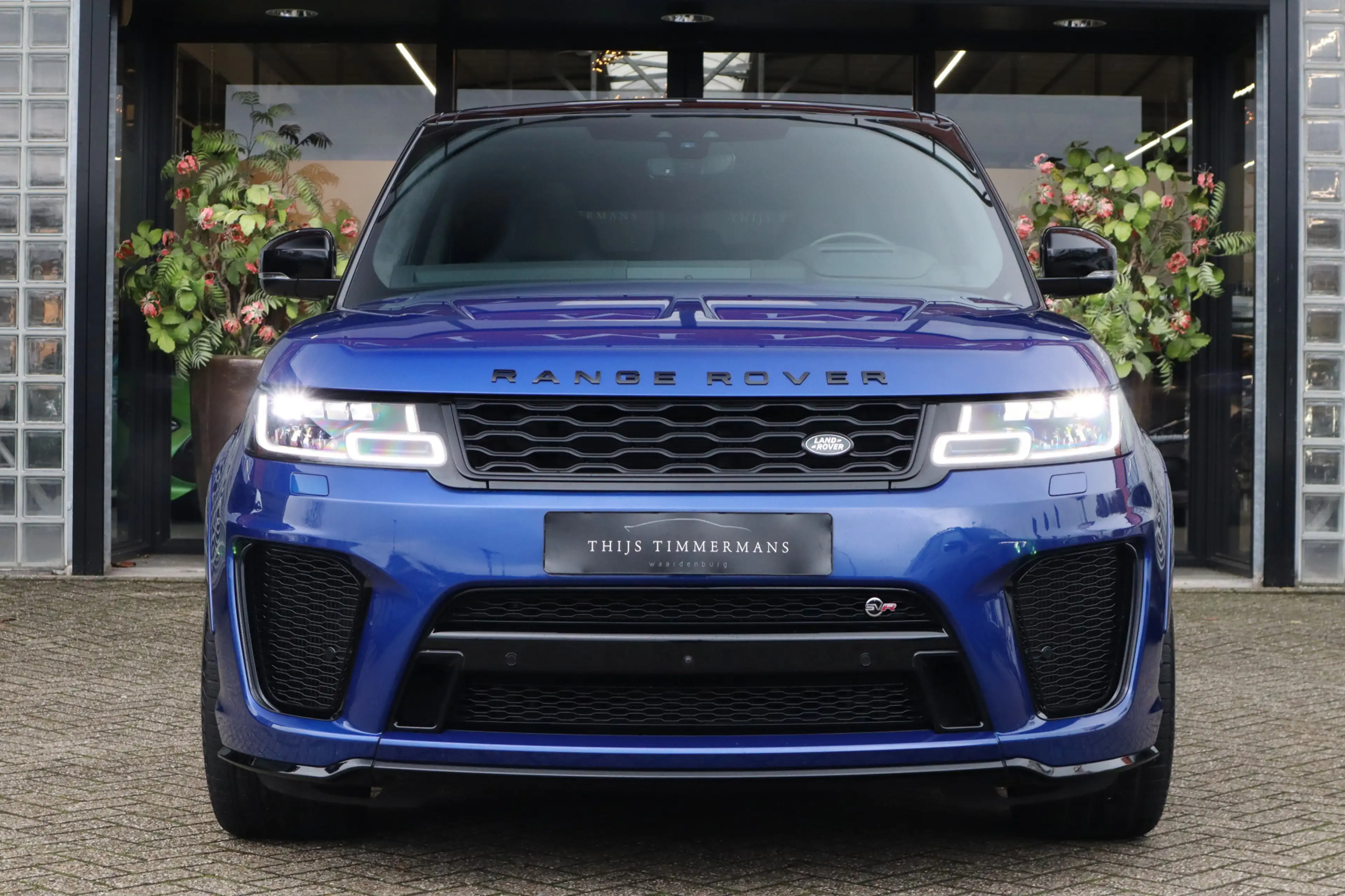 Land Rover Range Rover Sport P575 SVR | Carbon interieur, Meridian Audio, Adapt — photo 2