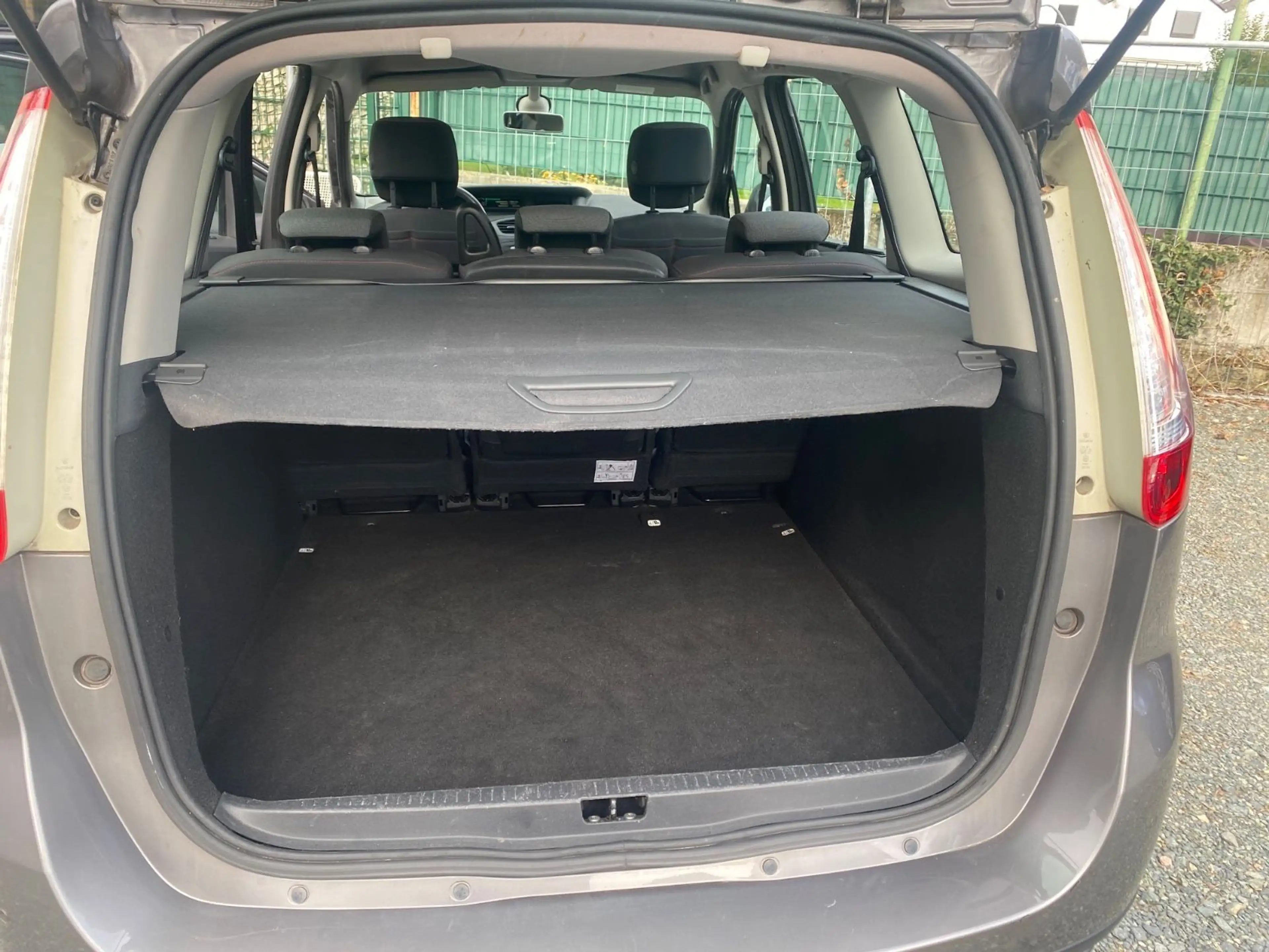 Renault Grand Scenic Automatik DeLuxe Navi PDC — photo 7