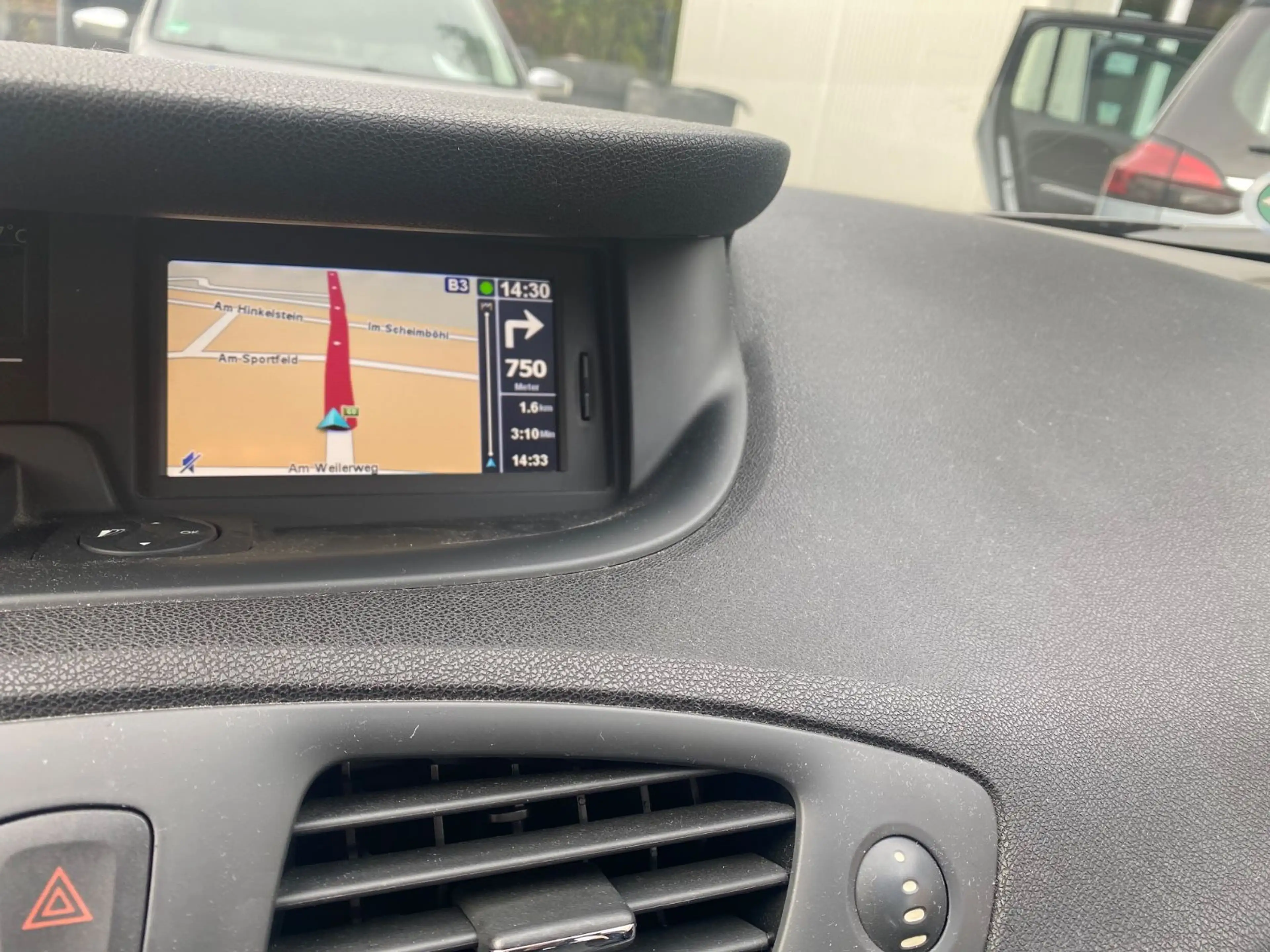 Renault Grand Scenic Automatik DeLuxe Navi PDC — photo 4