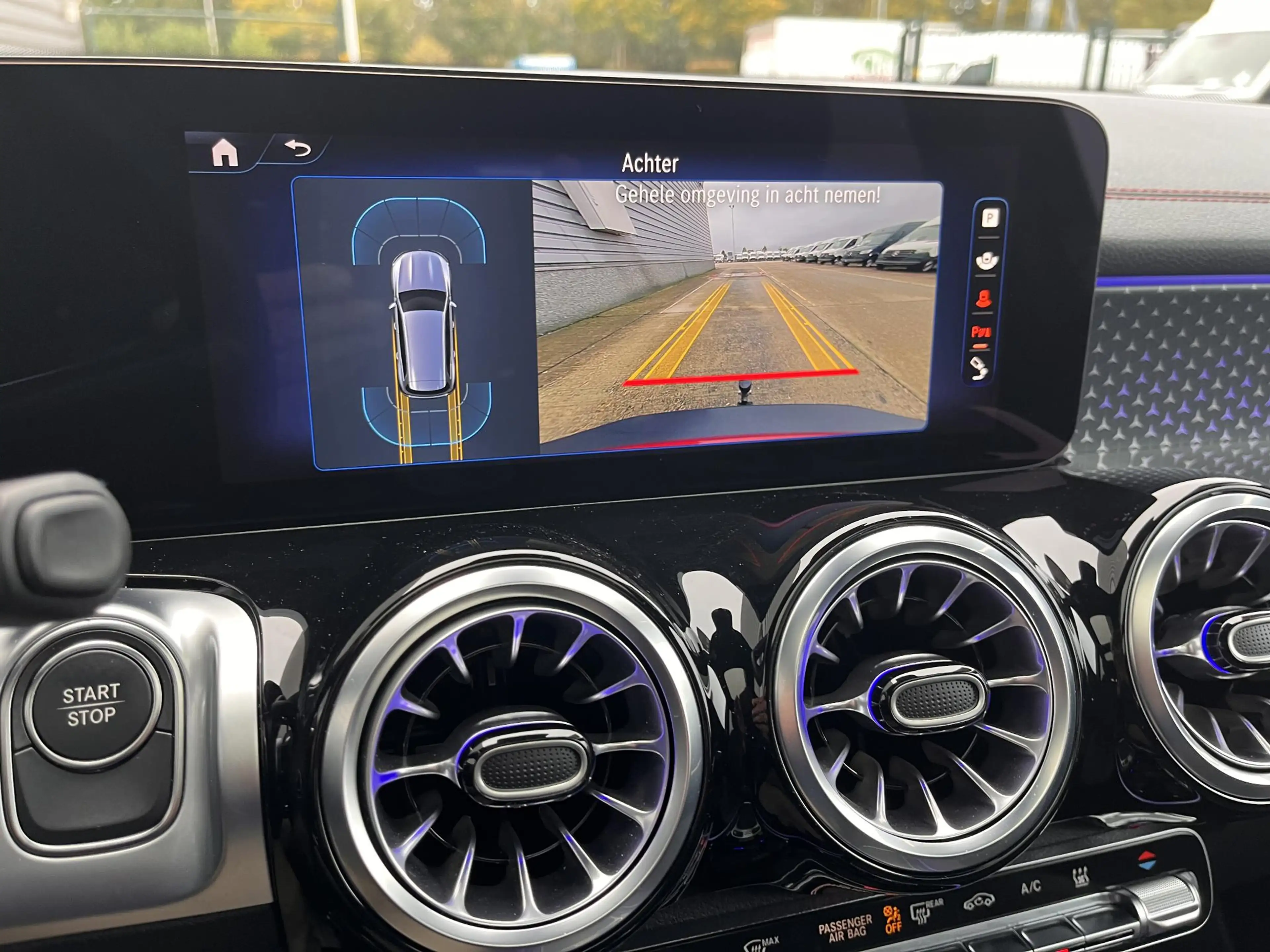 Mercedes-Benz EQB 250 250+ AMG Line — photo 13