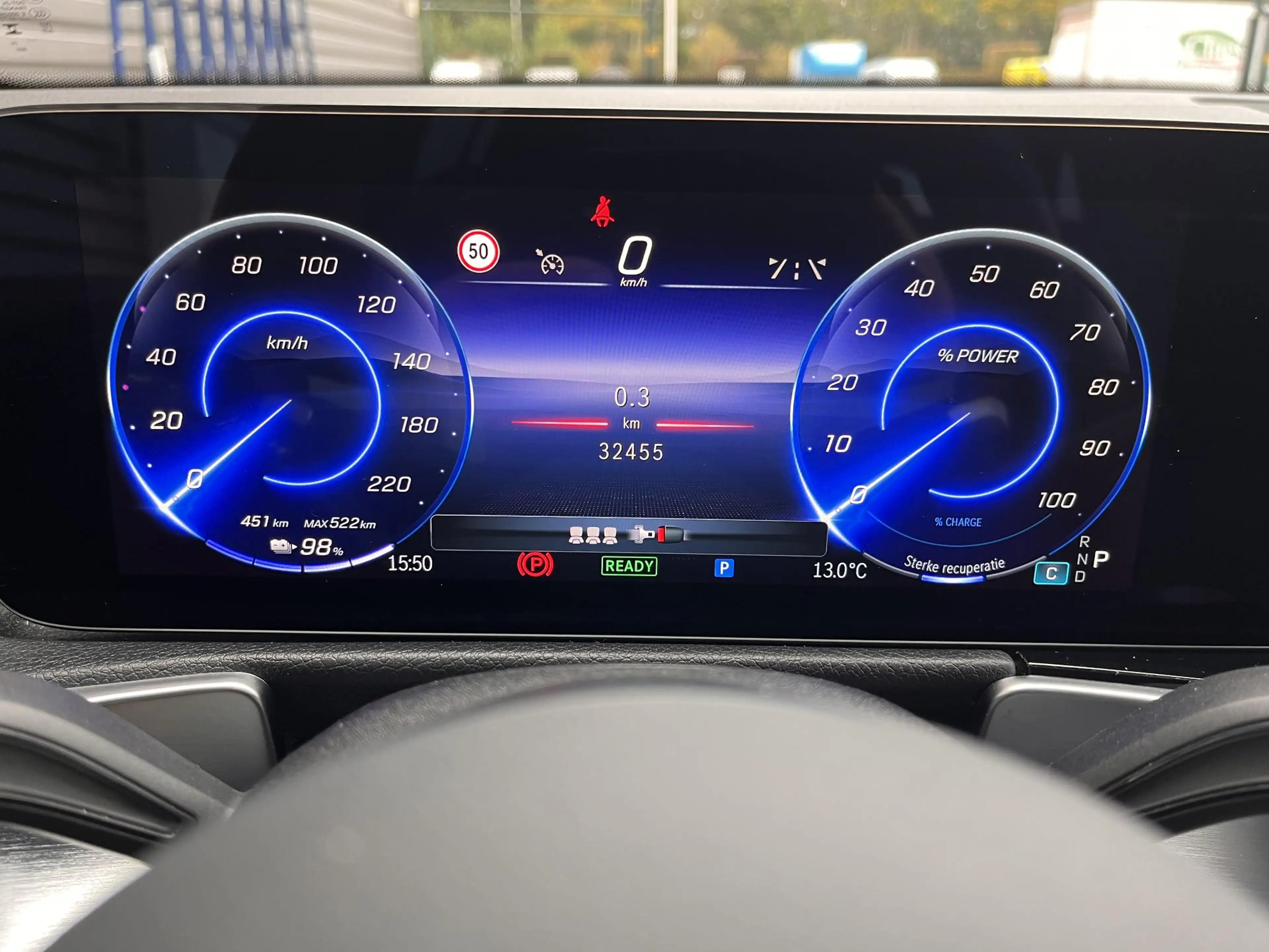 Mercedes-Benz EQB 250 250+ AMG Line — photo 15