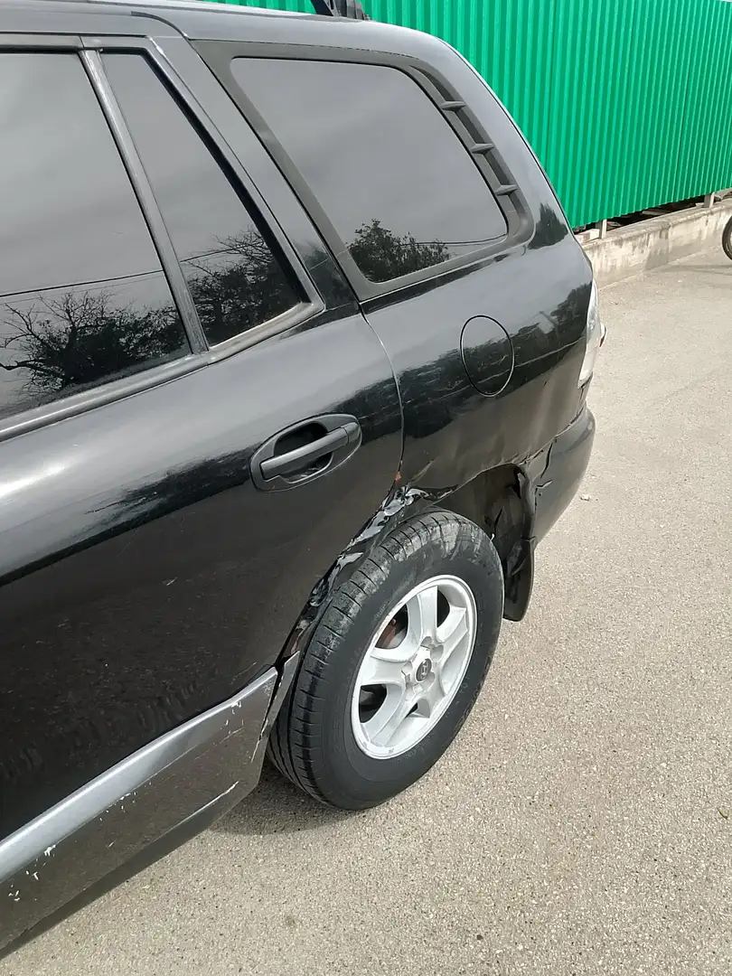 Hyundai SANTA FE Santa Fe 2.0 crdi GLS Premium Černá - 2