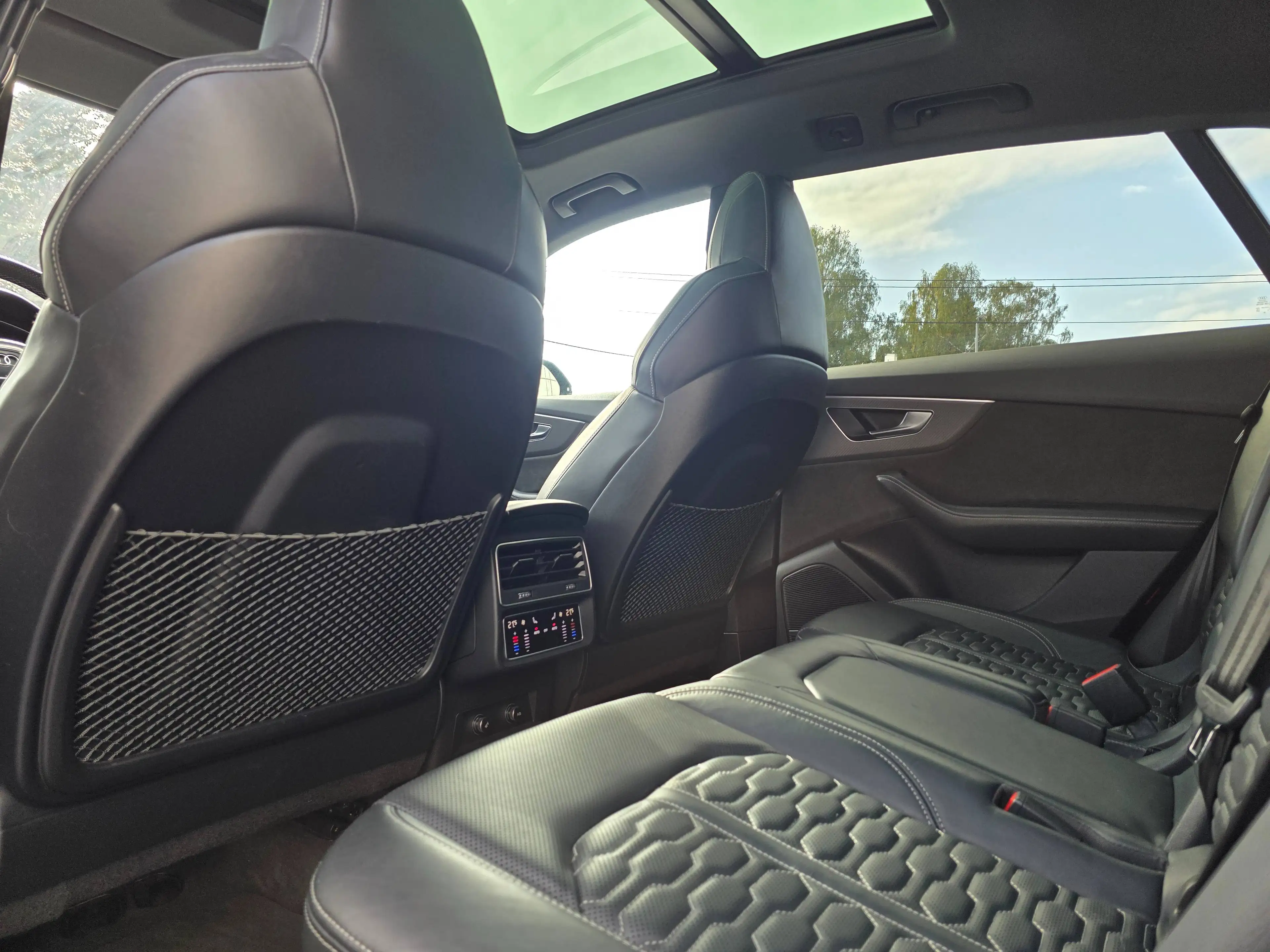Audi RS Q8 - 05/2021 - V8 - 600 PK - Quattro — photo 14