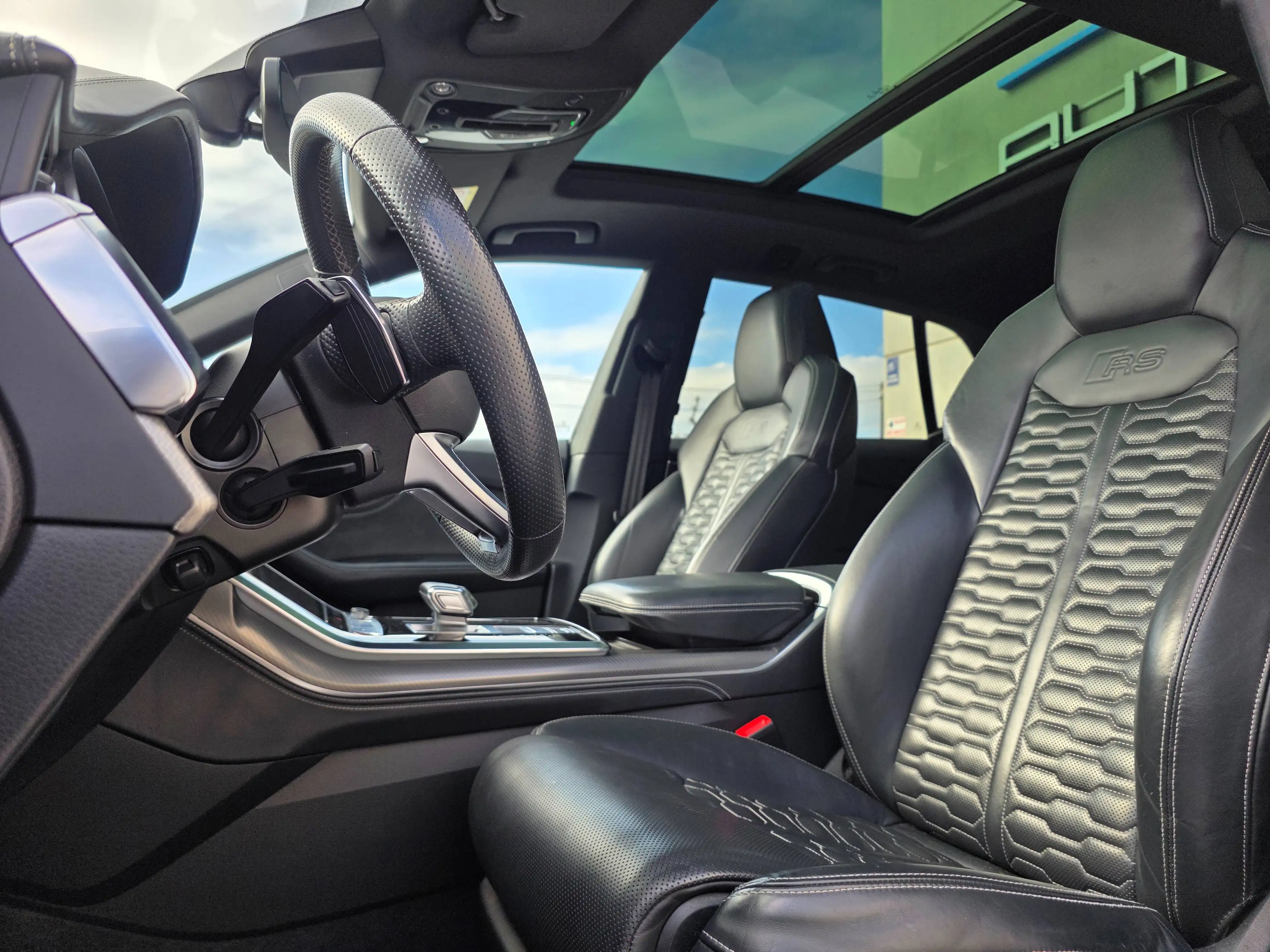 Audi RS Q8 - 05/2021 - V8 - 600 PK - Quattro — photo 13