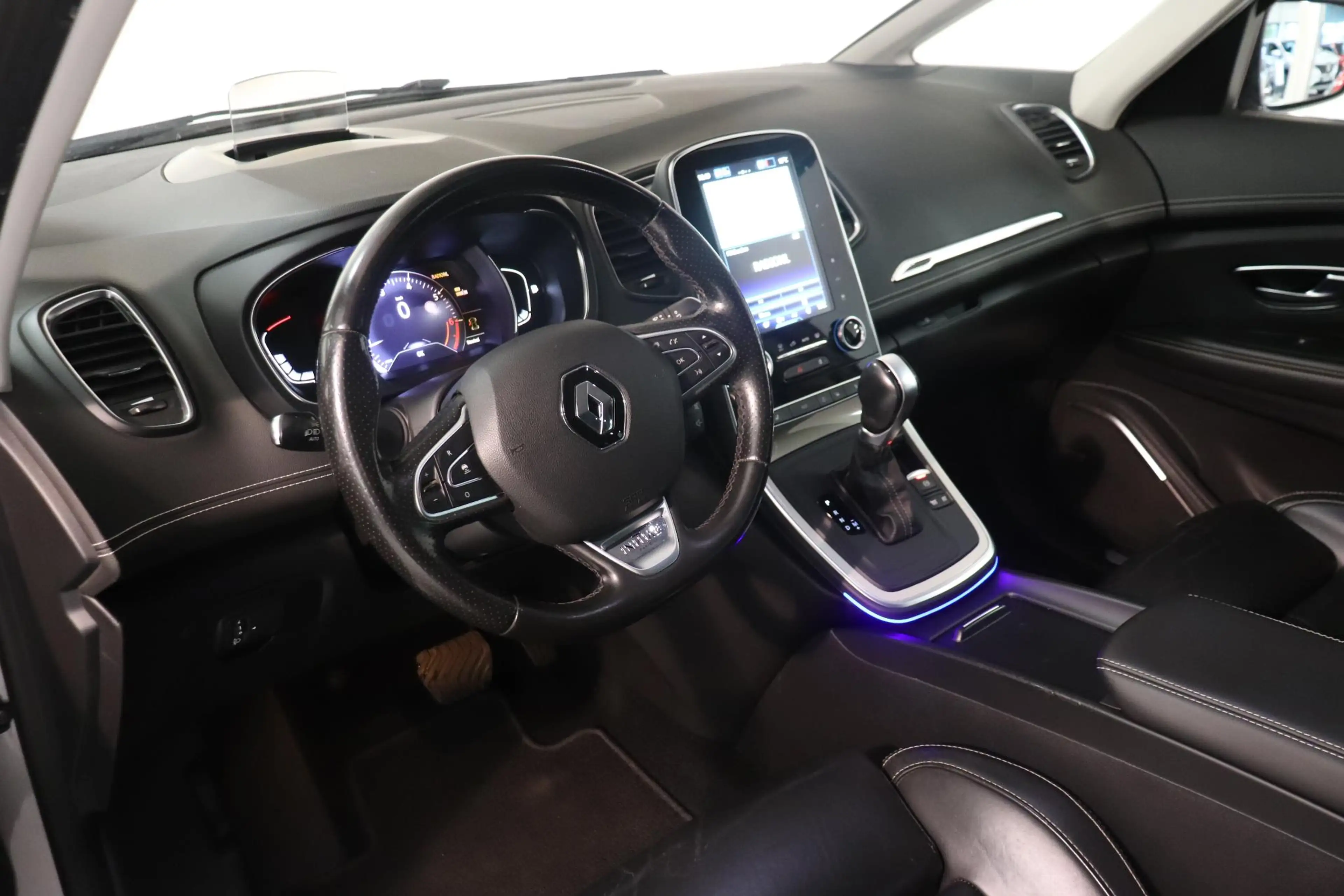 Renault Grand Scenic 1.3 TCe Initiale Paris 7p. | Camera | Lederen bekl — photo 25