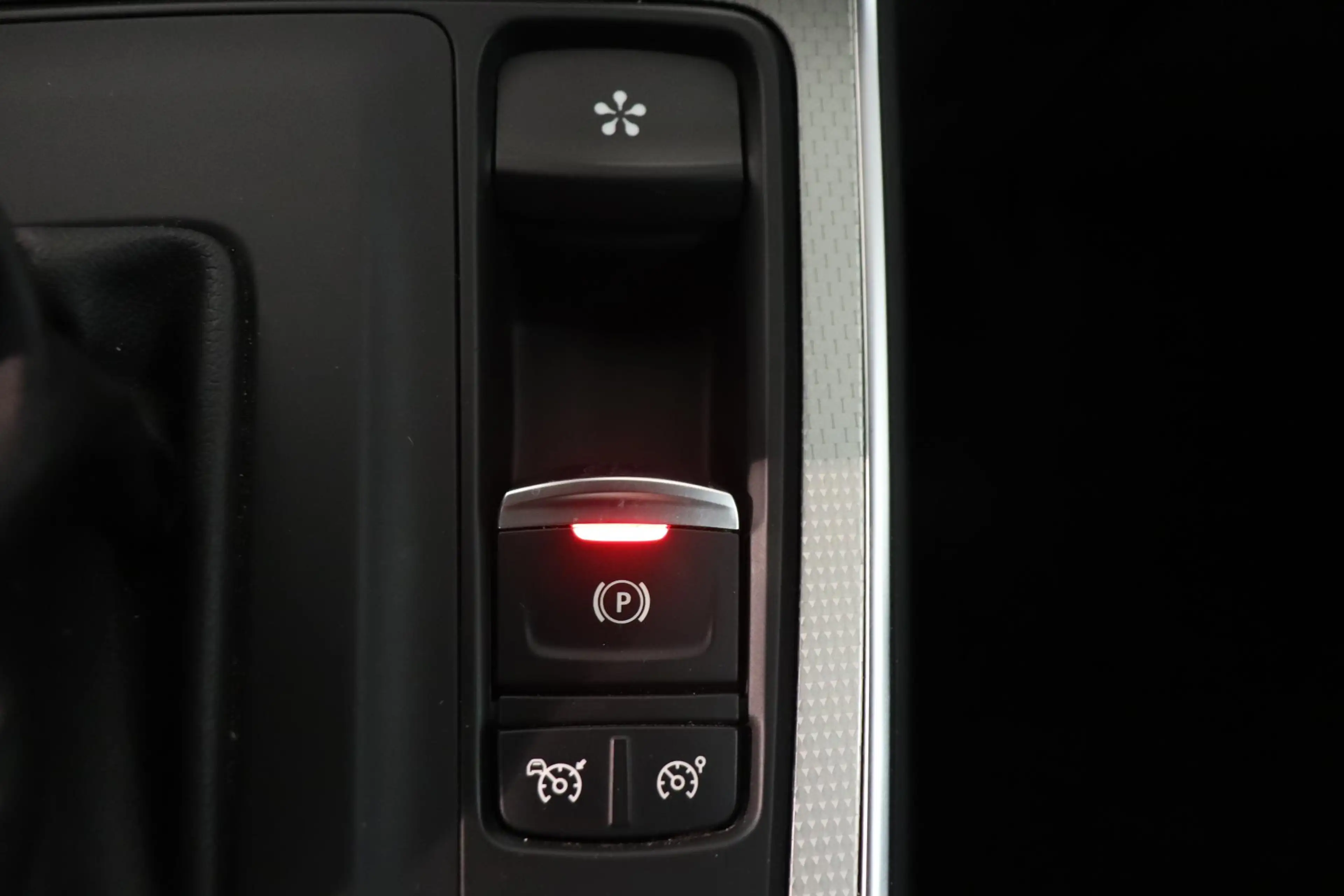 Renault Grand Scenic 1.3 TCe Initiale Paris 7p. | Camera | Lederen bekl — photo 23