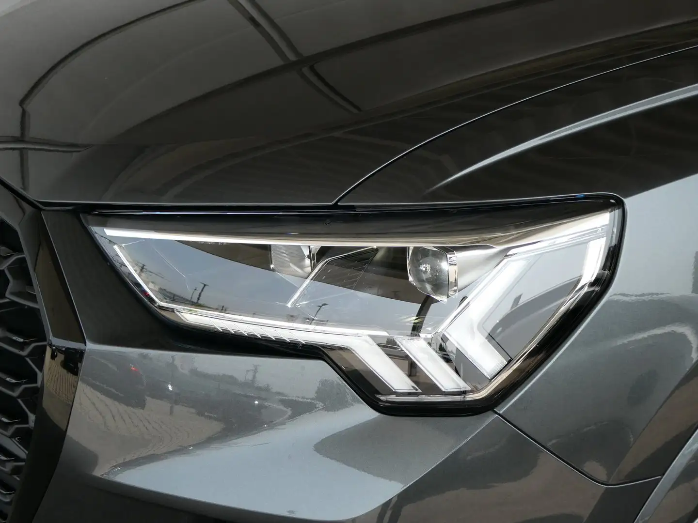 Audi Q3 35 TFSI admired Gris - 2
