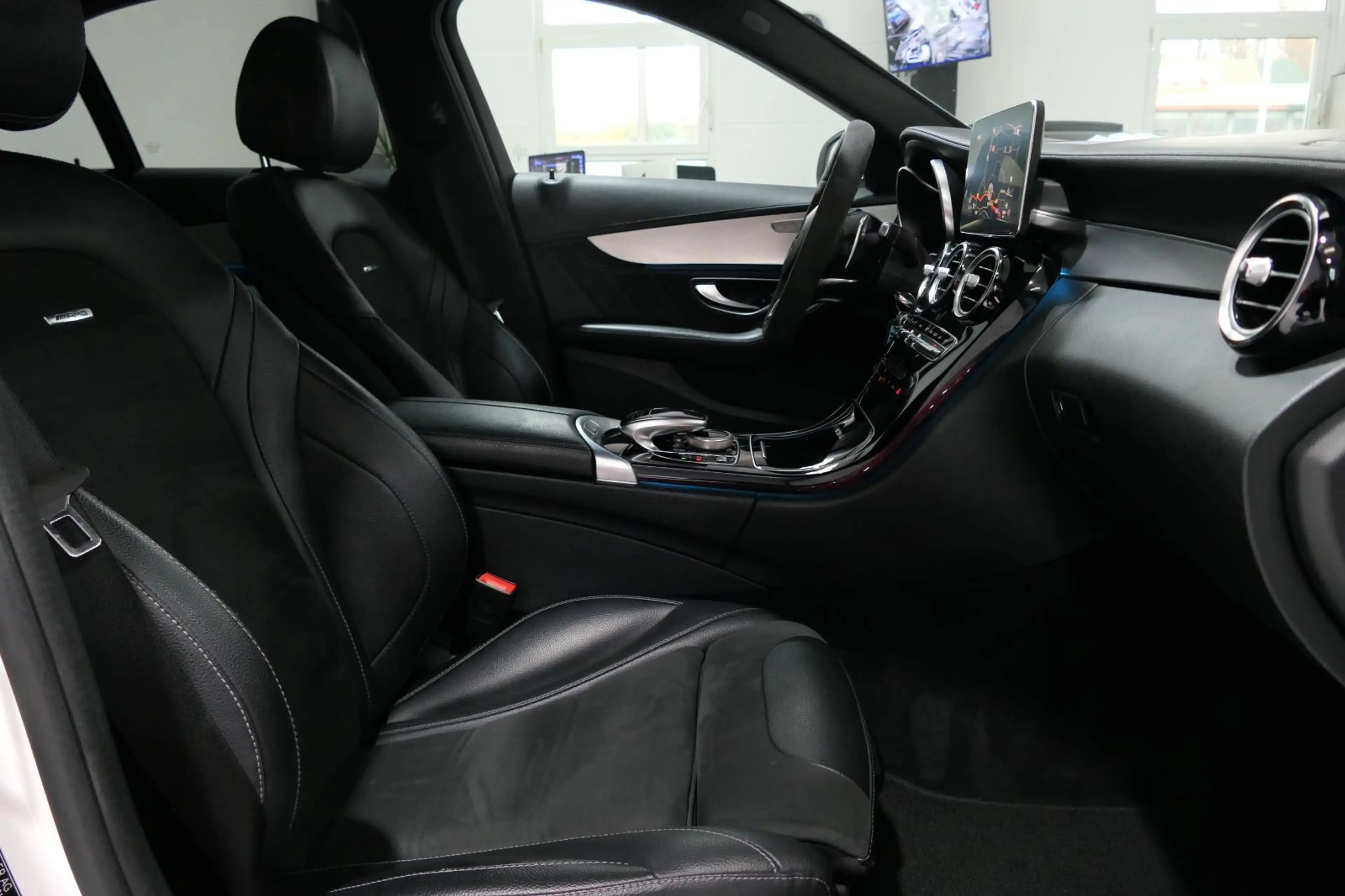 Mercedes-Benz C 63 AMG C63 AMG *Pano*Kamera*Comand*Night*Gewinde*LM20* — photo 9