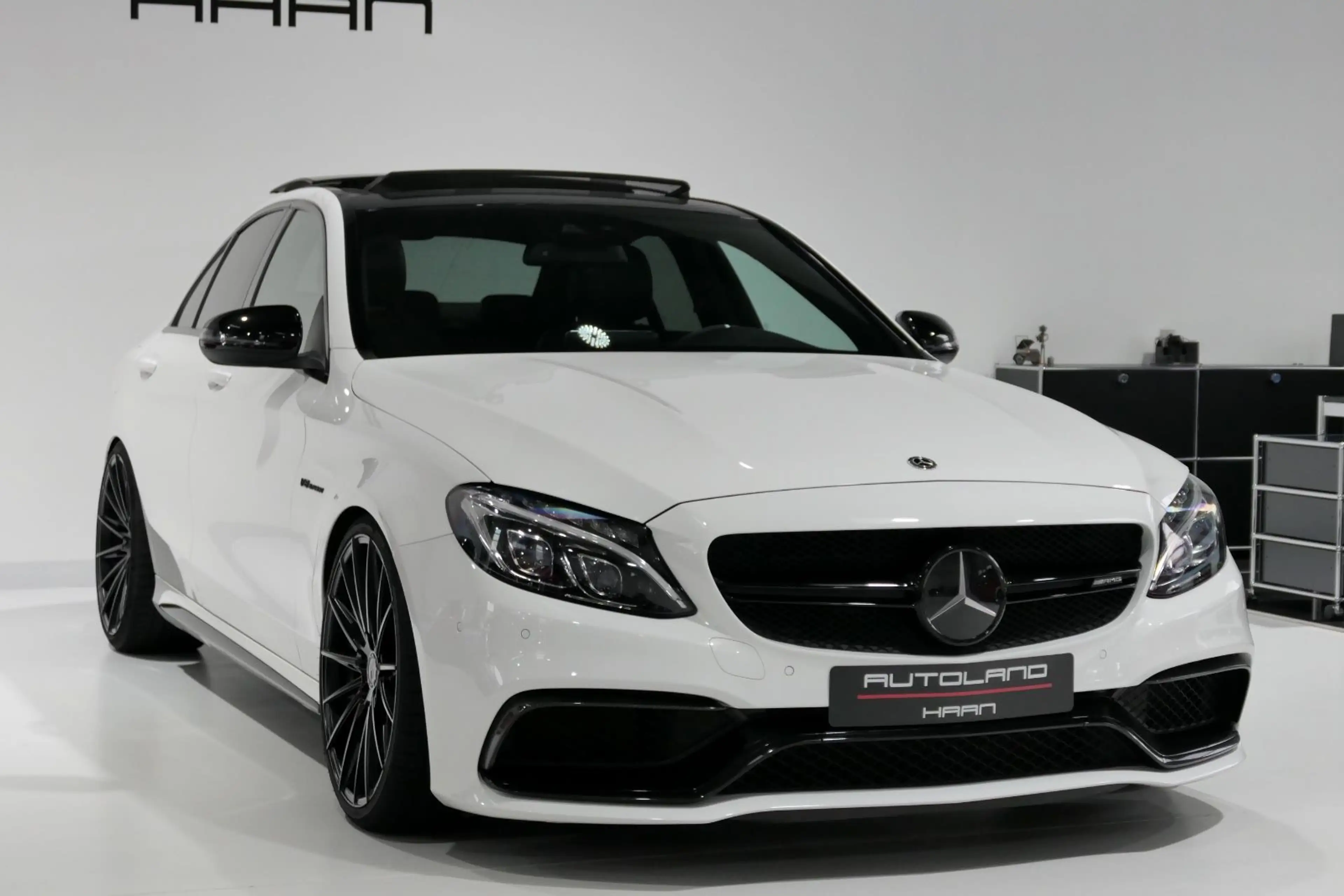 Mercedes-Benz C 63 AMG C63 AMG *Pano*Kamera*Comand*Night*Gewinde*LM20* — photo 4