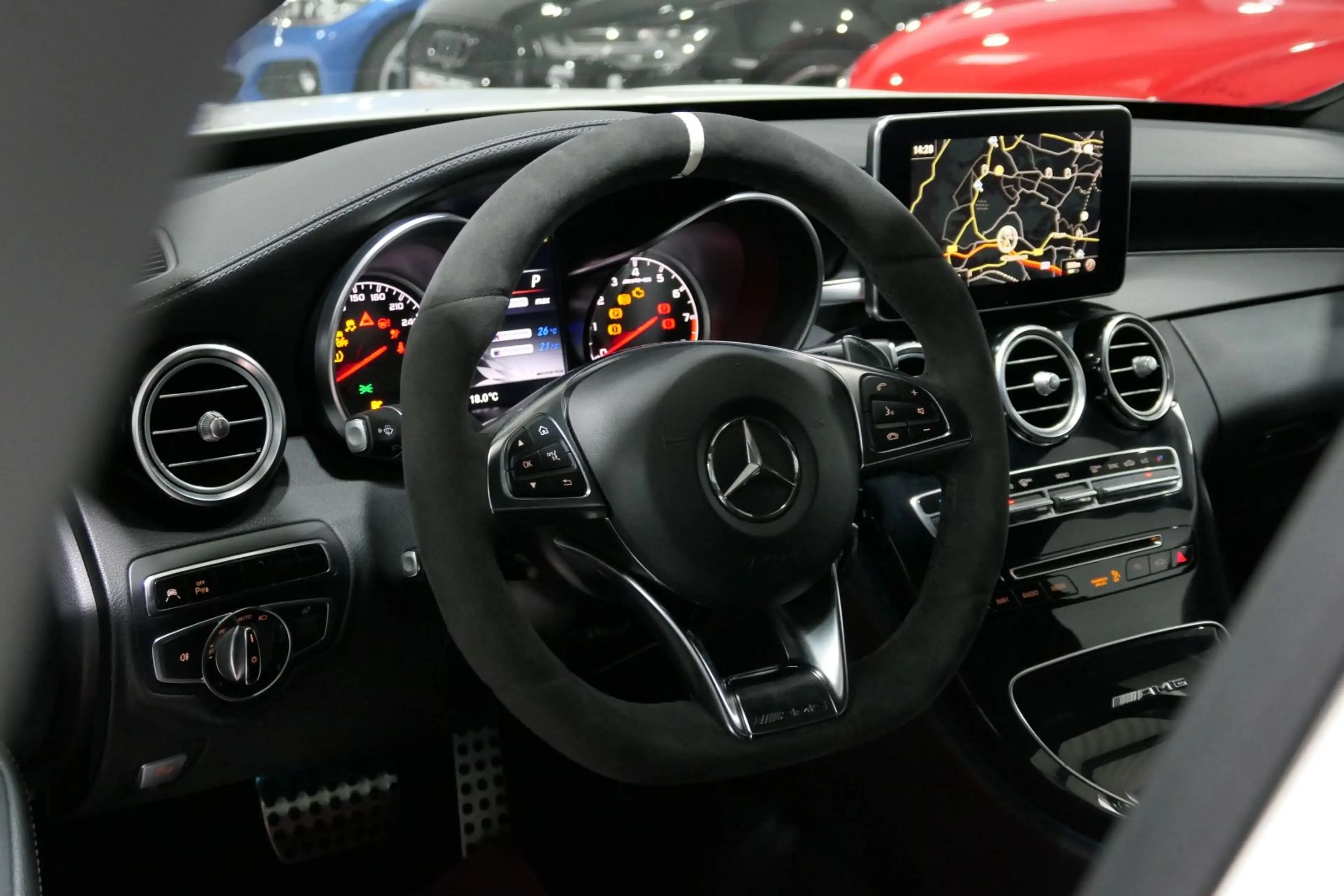Mercedes-Benz C 63 AMG C63 AMG *Pano*Kamera*Comand*Night*Gewinde*LM20* — photo 8