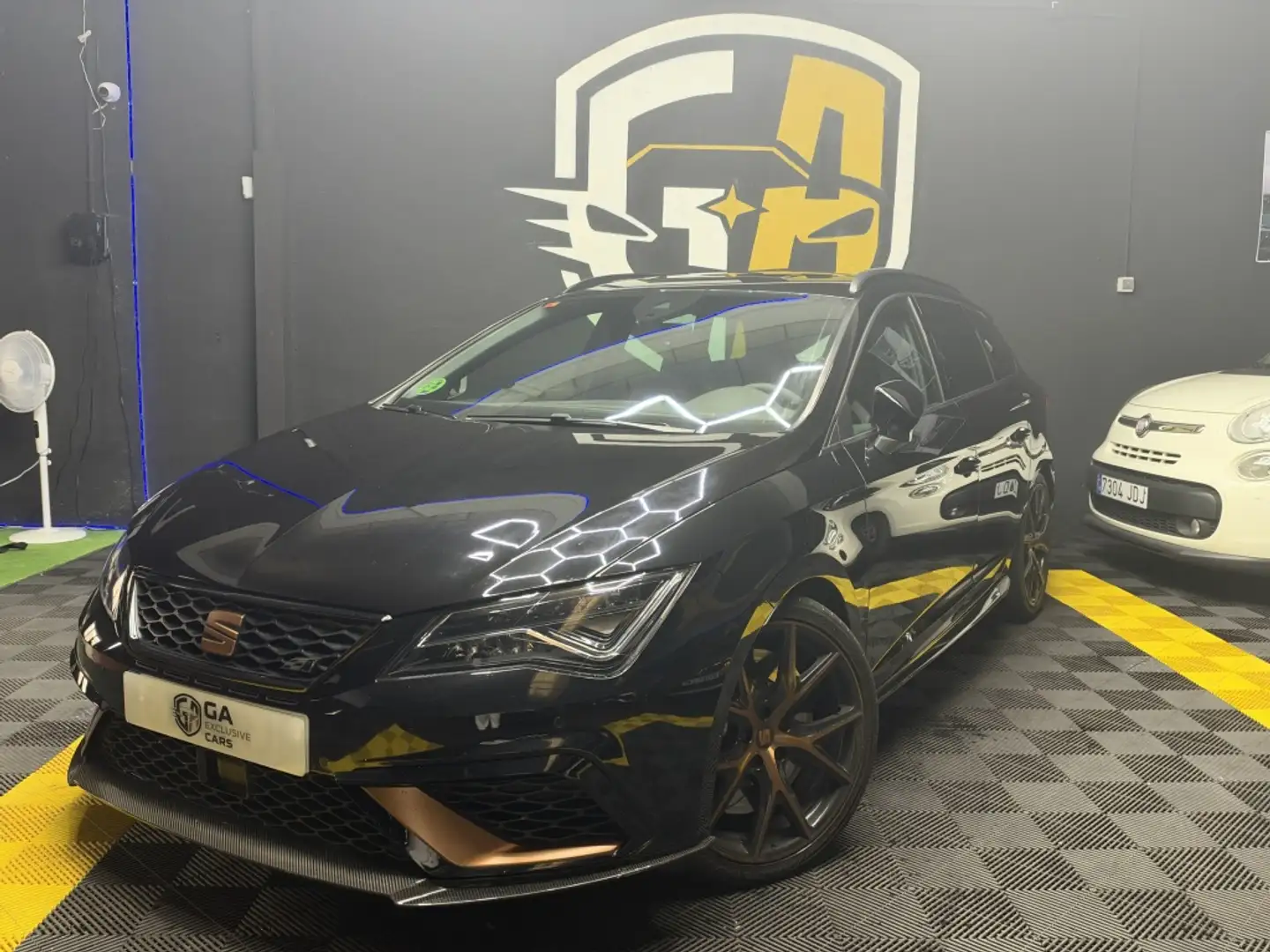 SEAT Leon ST 2.0 TSI S&S Cupra R 4Drive DSG 300 Negro - 1