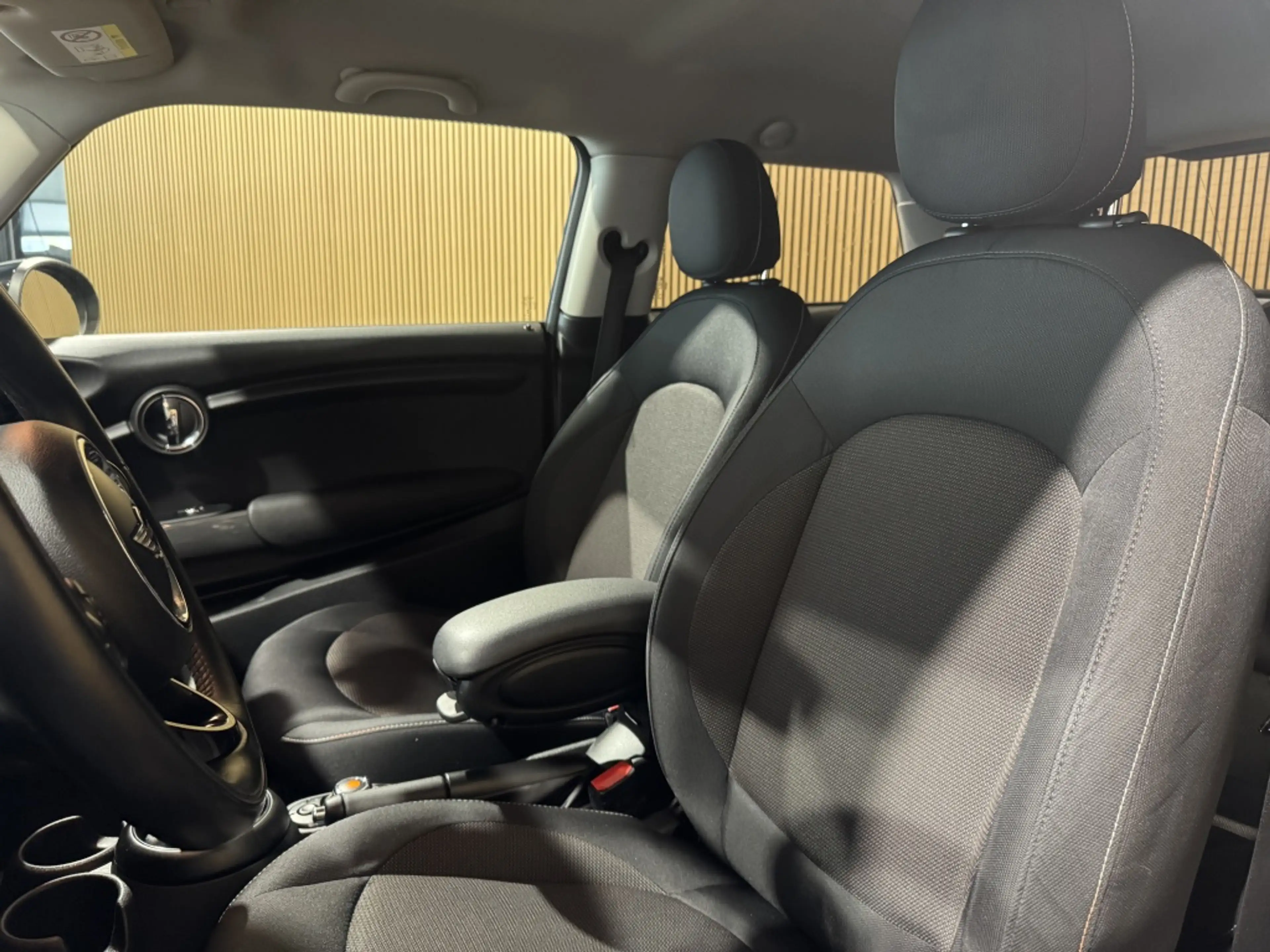 MINI Cooper Mini 1.5 Business | Airco | Cruise | Navi | Blueto — photo 11