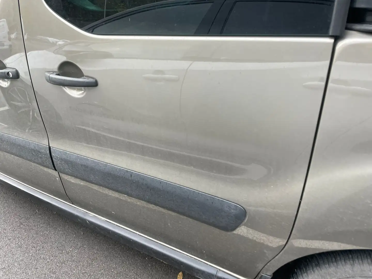 Citroen Berlingo Beige - 2