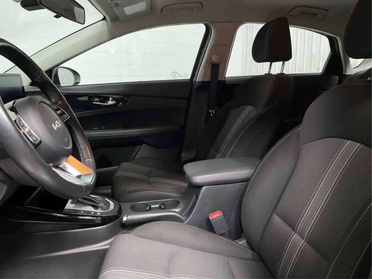 Kia Forte снимка Kia Forte