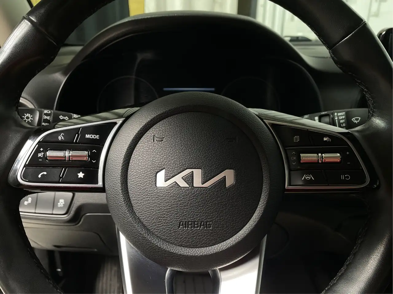 Kia Forte снимка Kia Forte