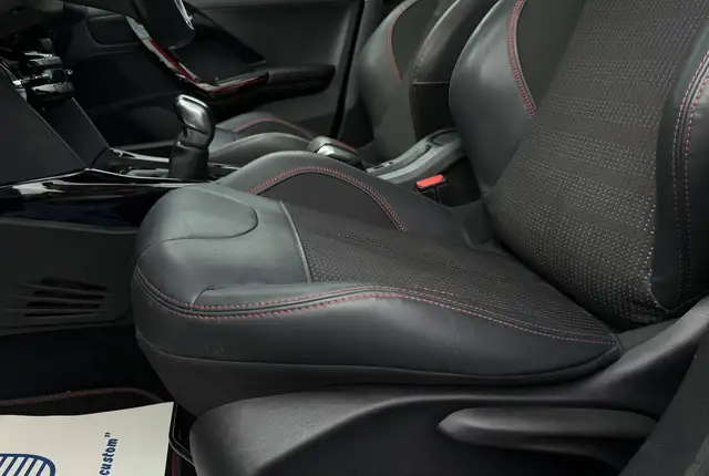 Peugeot 2008 view 6