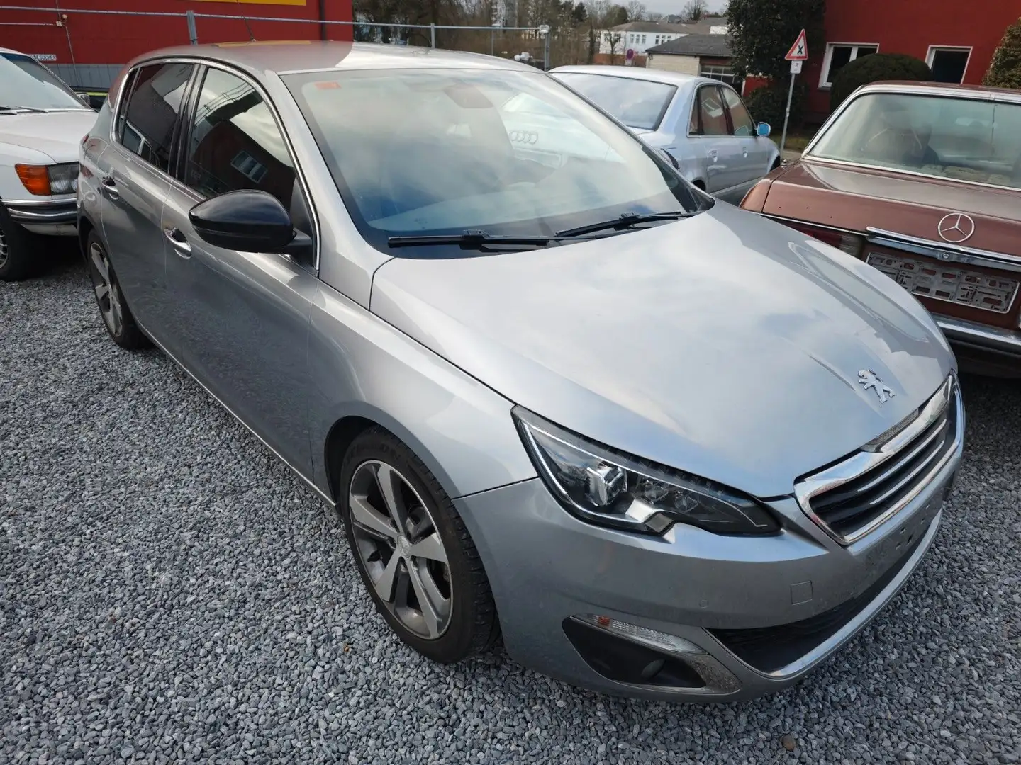 Peugeot 308 Access - 1