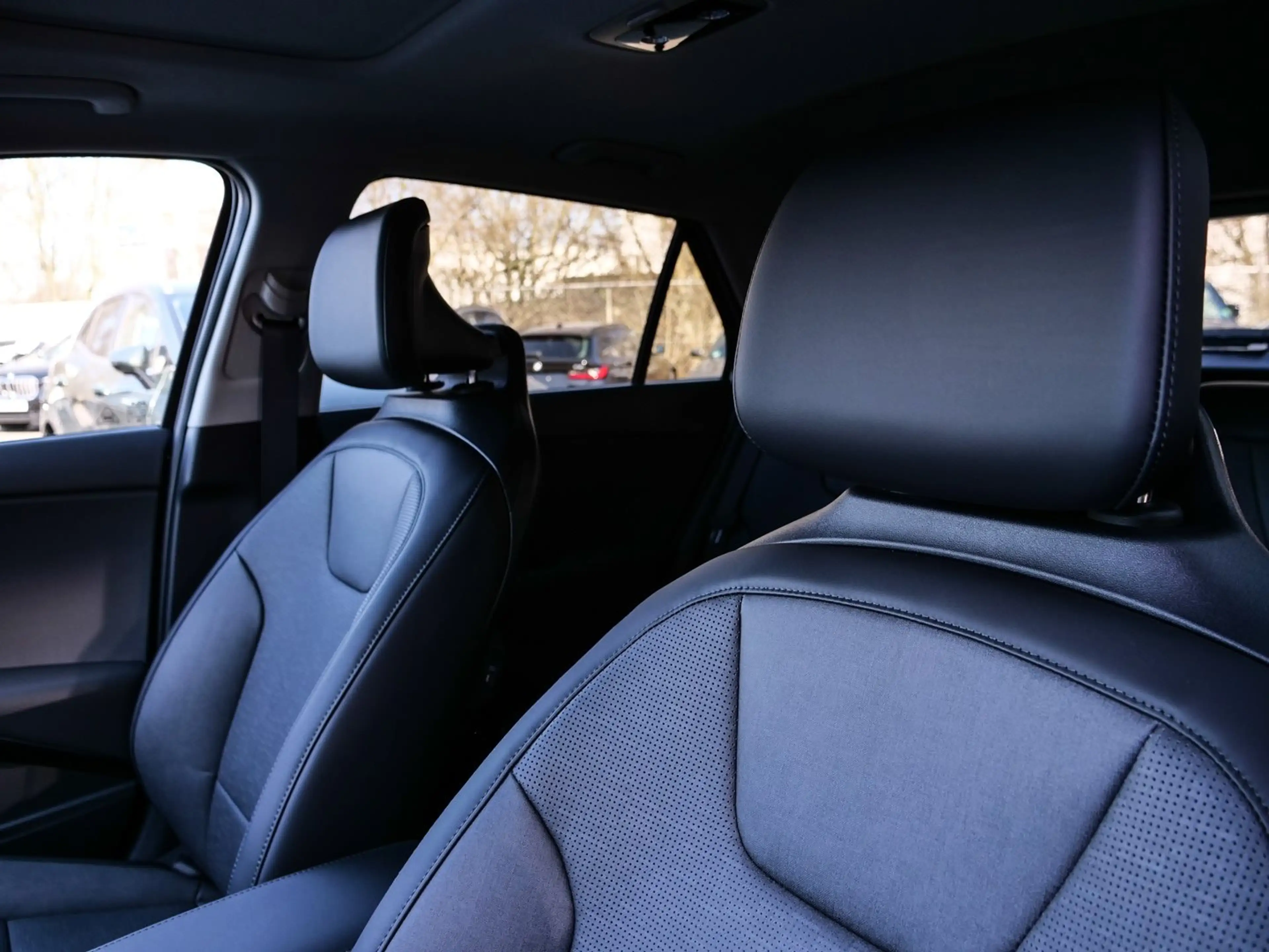 Kia Niro 1.6 Hybrid Spirit Tech Rex Pano 18Zoll — photo 11