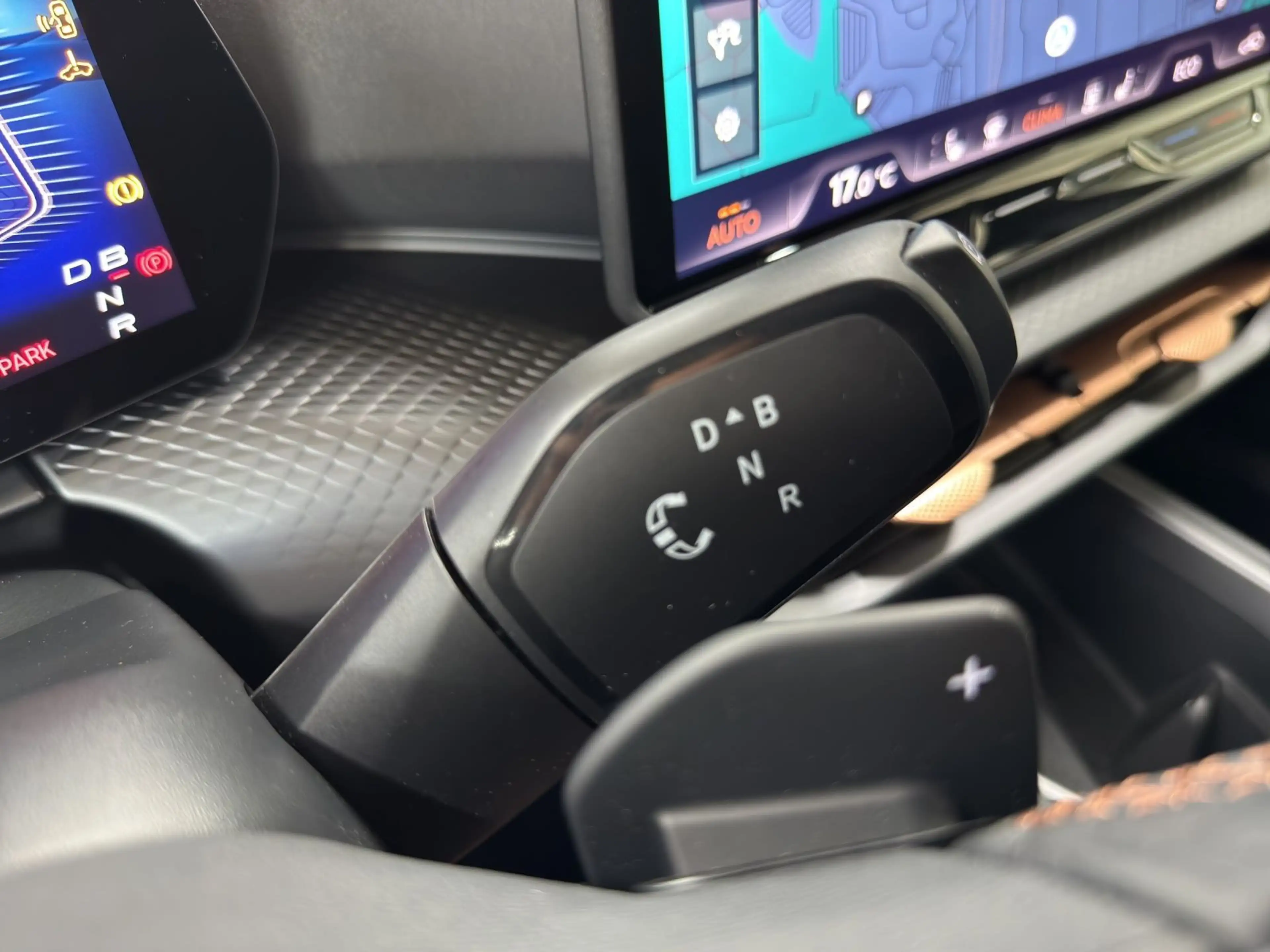 CUPRA Raval Endurance Edition Dynamic Plus Plasma NAVI — photo 11