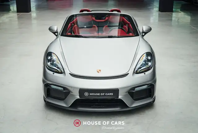 Porsche 718 view 3