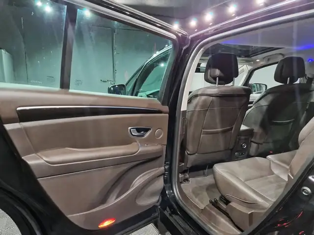 Renault Espace view 8