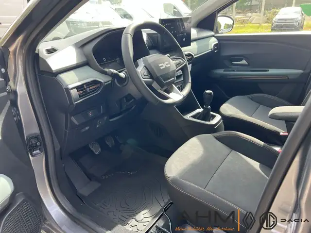 Dacia Jogger view 10