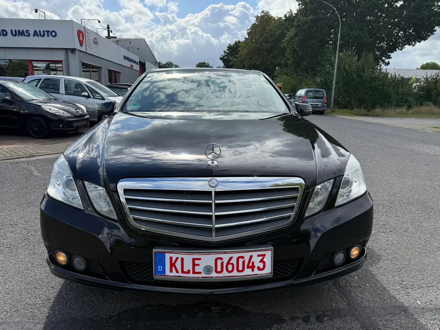 Mercedes-Benz E 250 E 250 CDI BlueEfficiency (212.003) Schwarz - 2