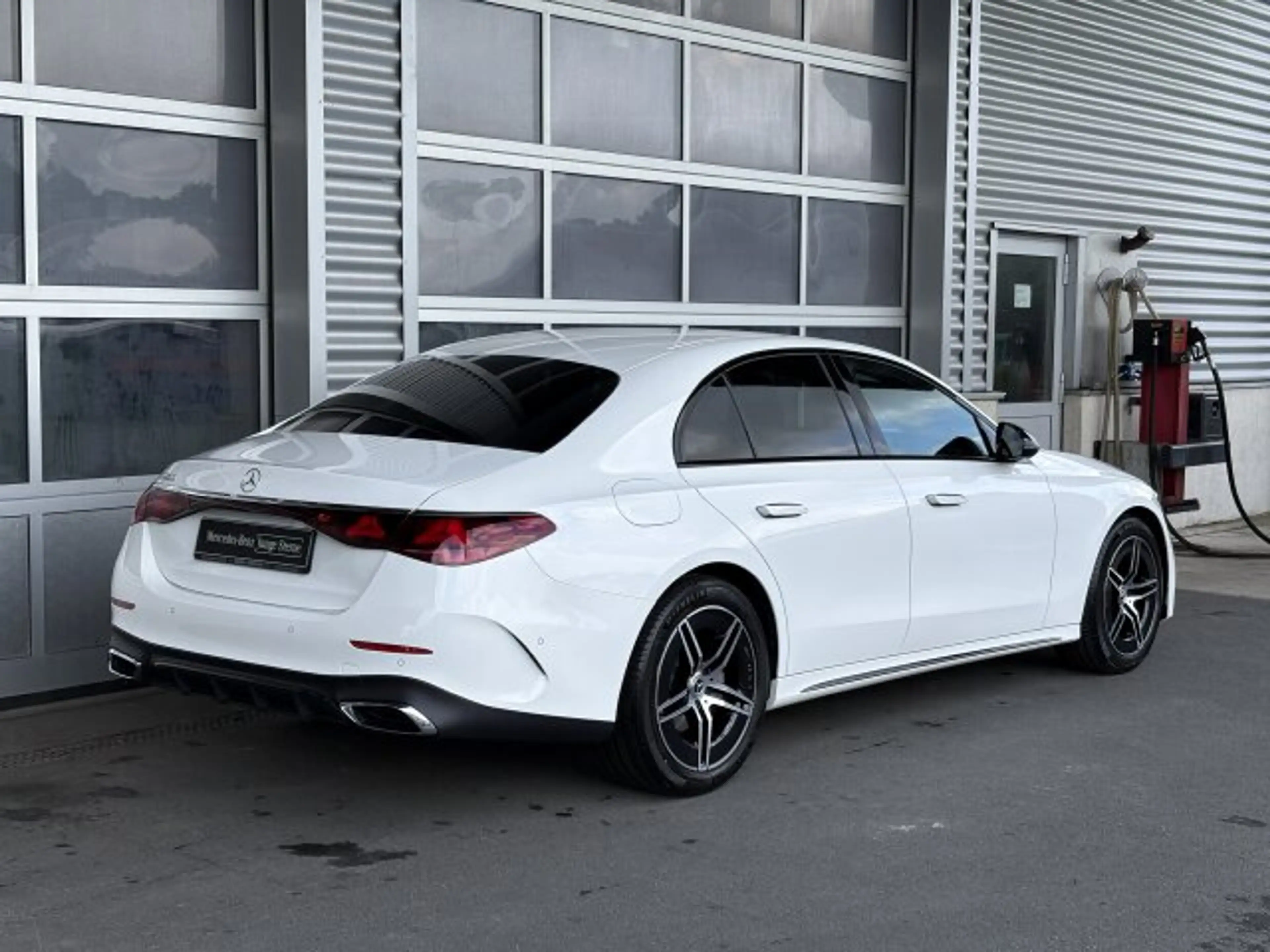 Mercedes-Benz E 200 E 200 Night AMG Line Advanced Distronic Lkrdhzg. — photo 6
