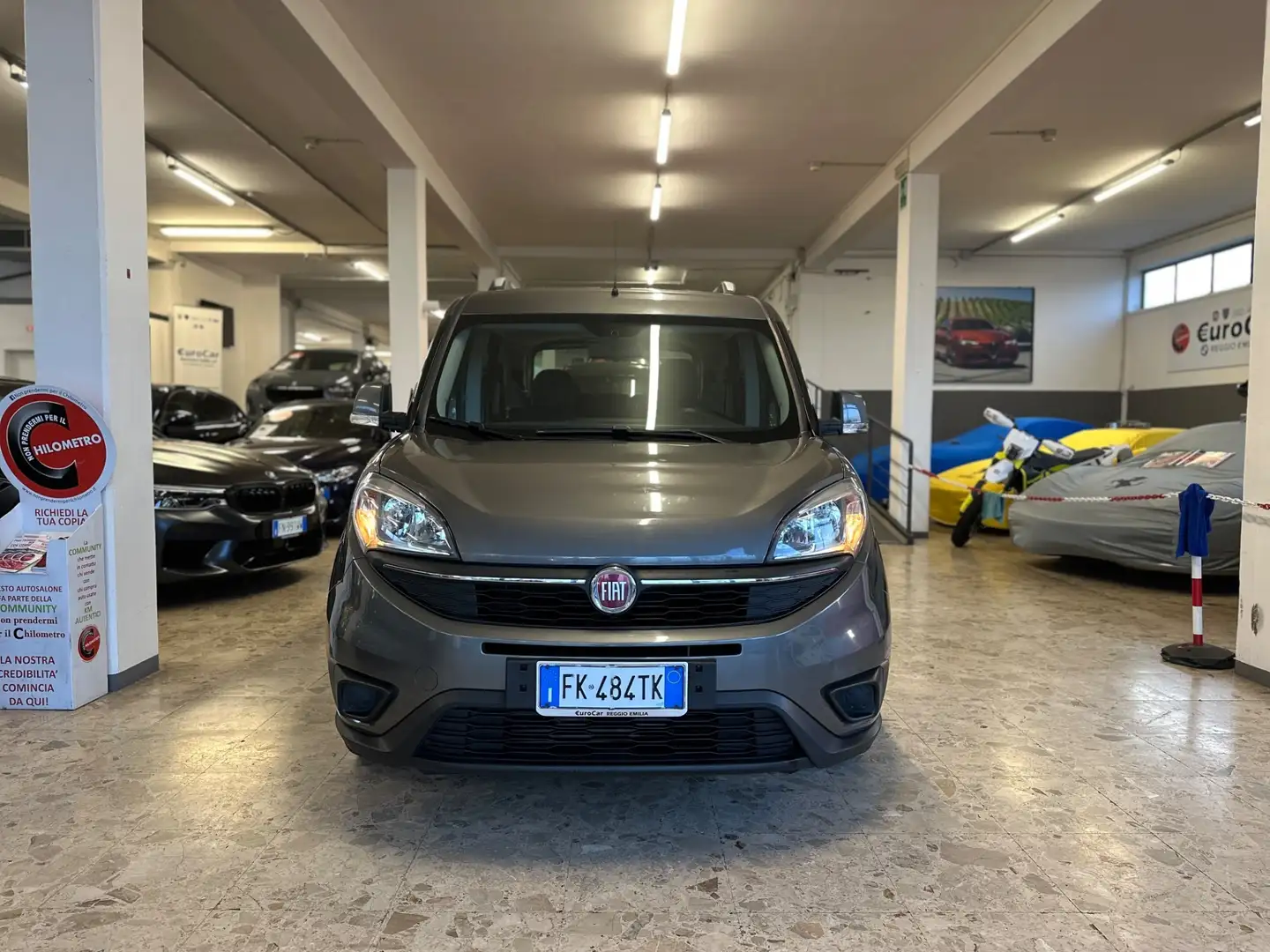 Fiat Doblo Doblò 1.6 MJT 16V 120CV Lounge Grau - 2