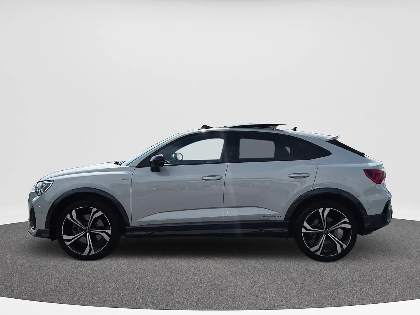 Audi Q3 Sportback 45 TFSI Quattro Edition One | Pano Dak | Grijs - 2