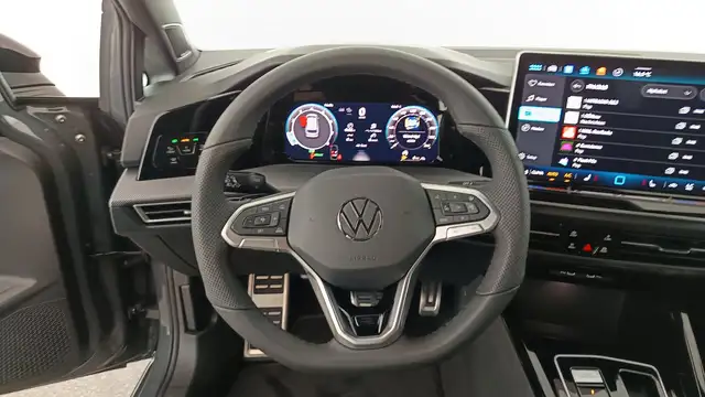 Volkswagen Golf view 11
