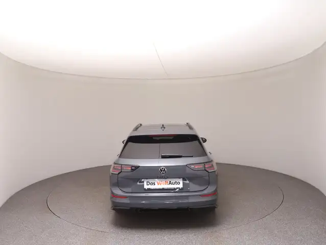 Volkswagen Golf view 5