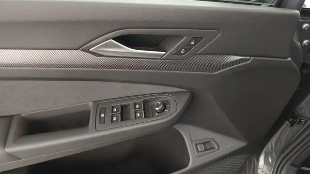 Volkswagen Golf view 10