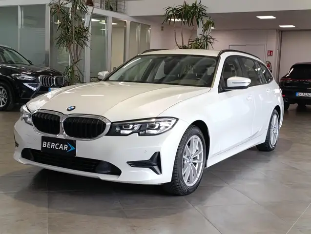 BMW 316 d Touring mhev 48V Business Advantage auto